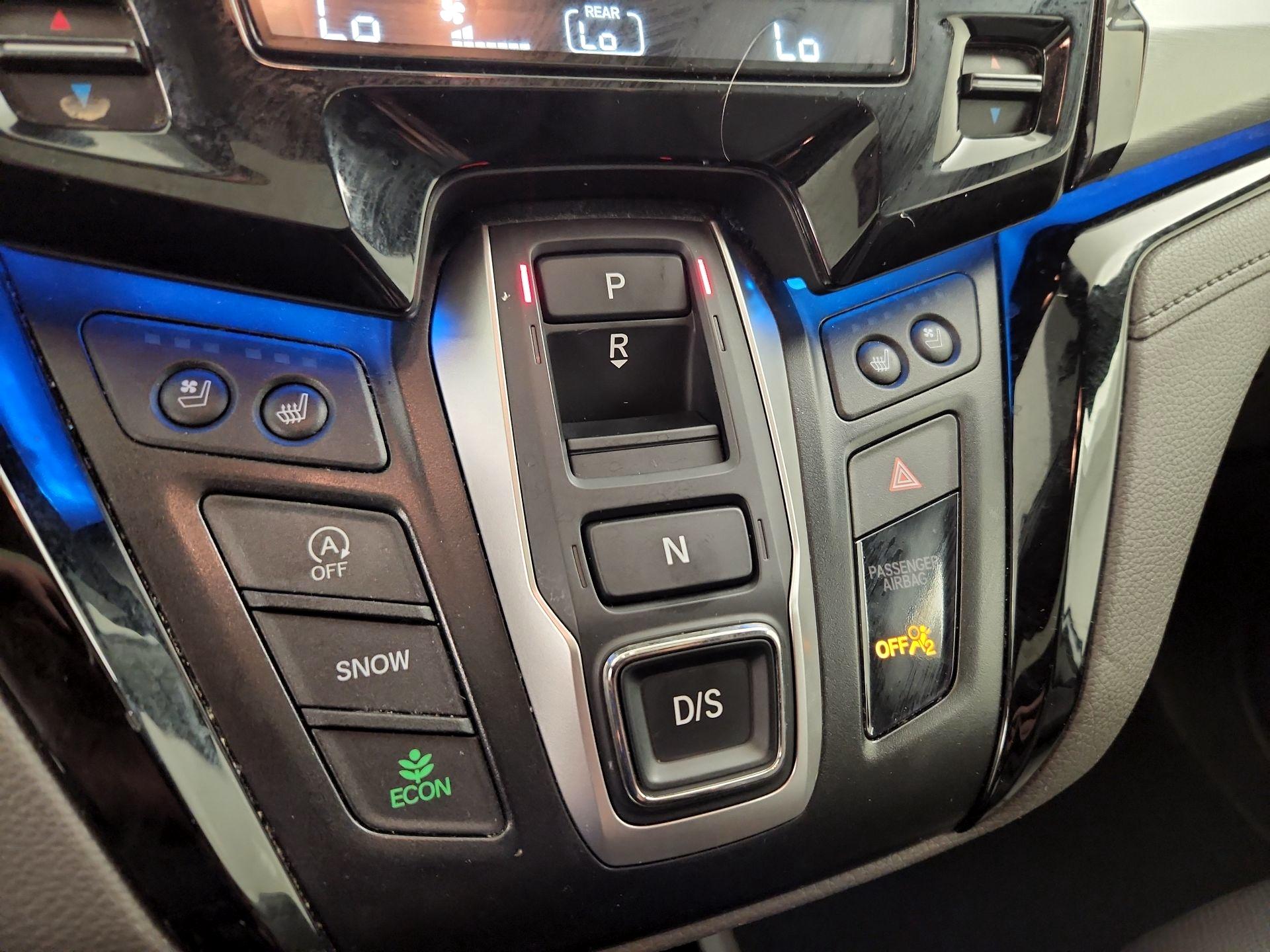 Thumbnail: 2019 Honda Odyssey - 18