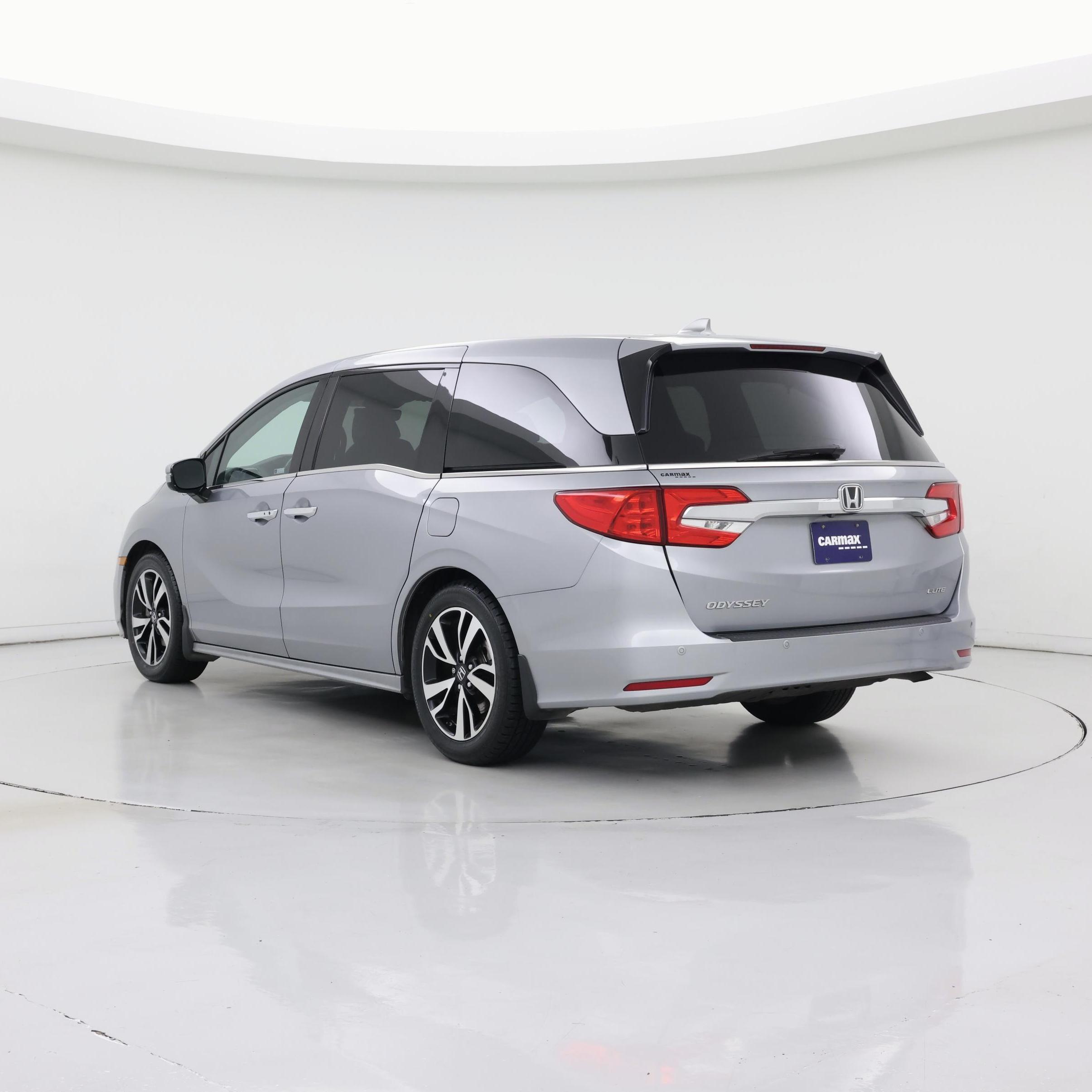 Thumbnail: 2019 Honda Odyssey - 2