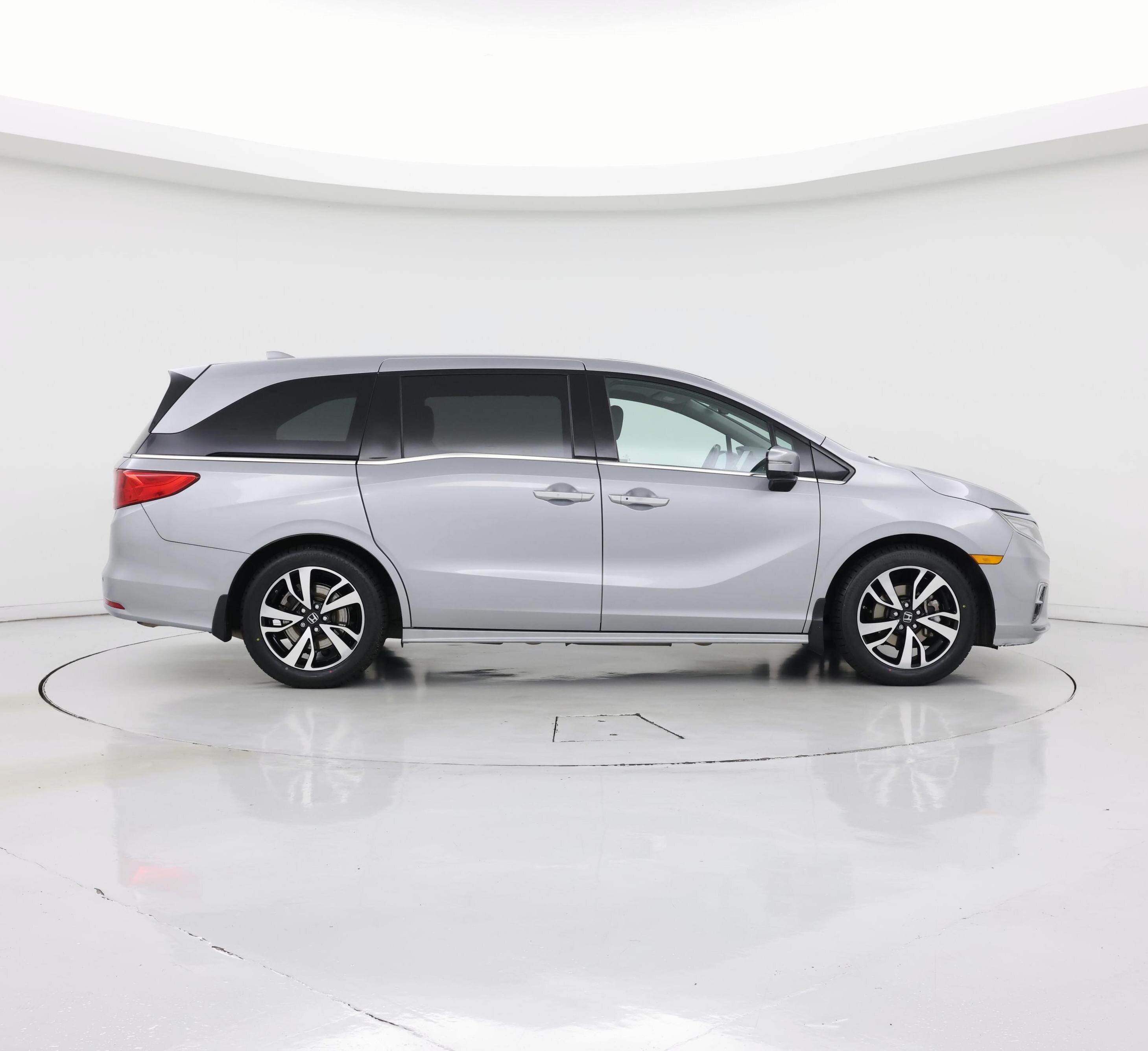Thumbnail: 2019 Honda Odyssey - 7