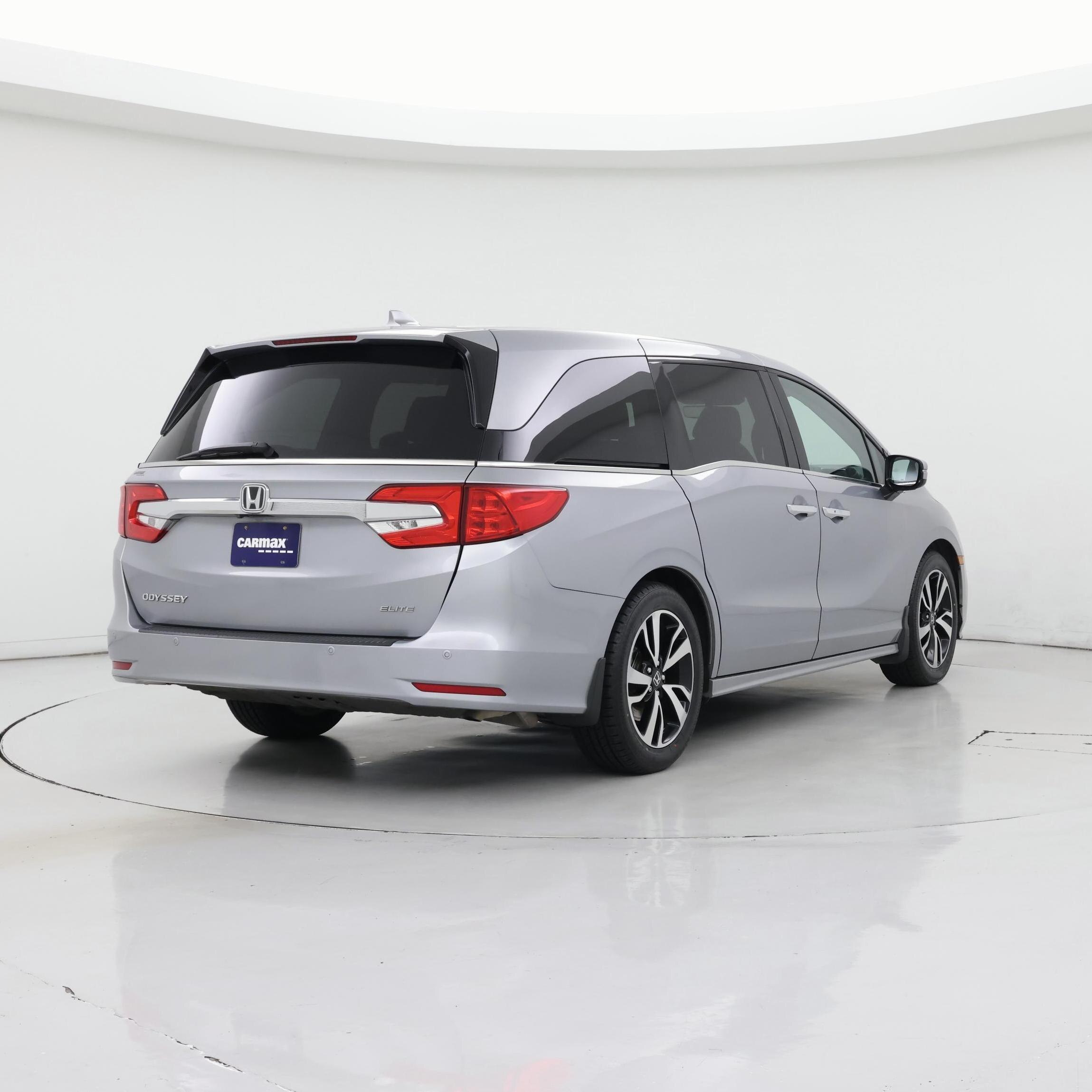 Thumbnail: 2019 Honda Odyssey - 8