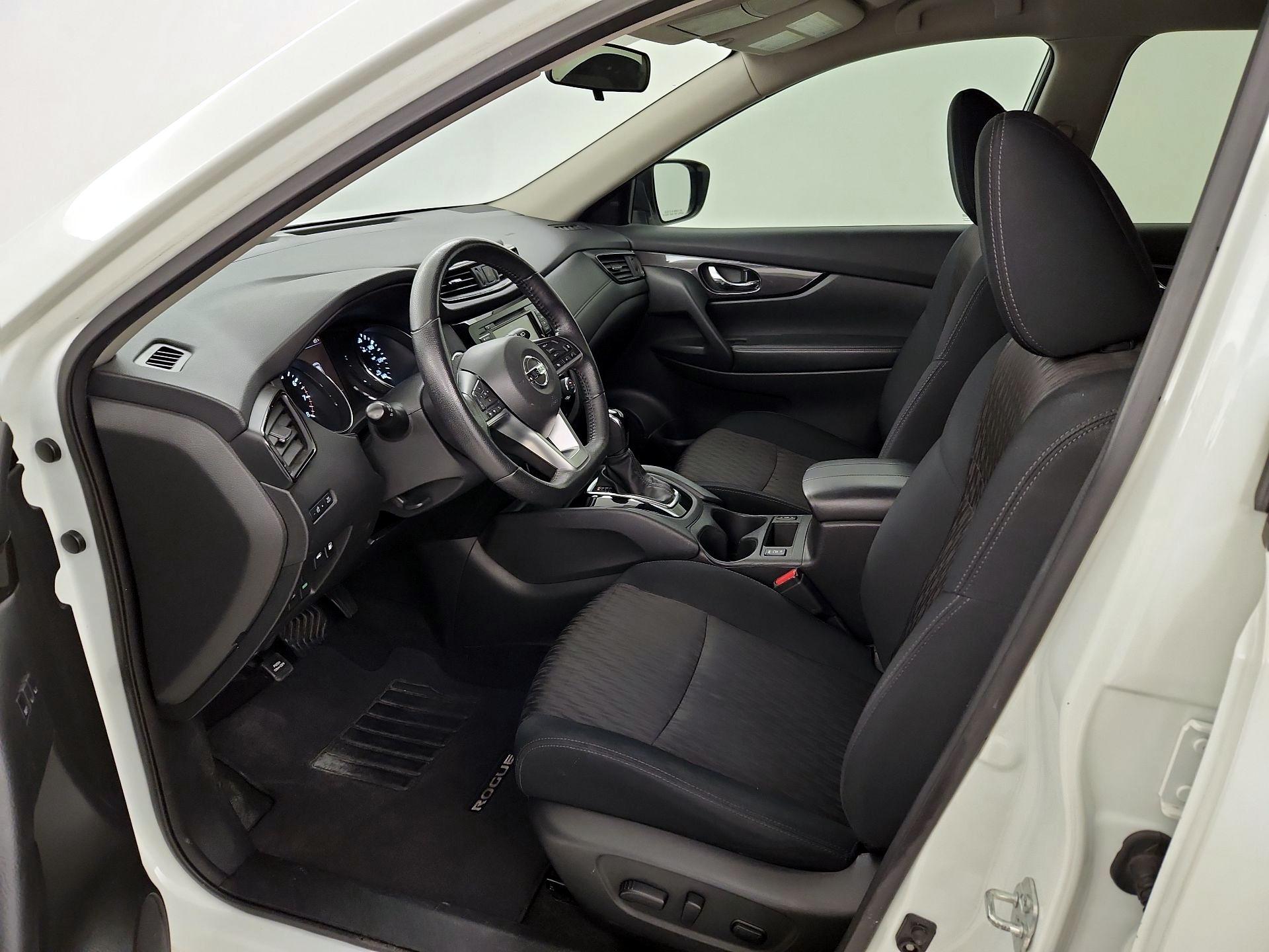 Thumbnail: 2018 Nissan Rogue - 11