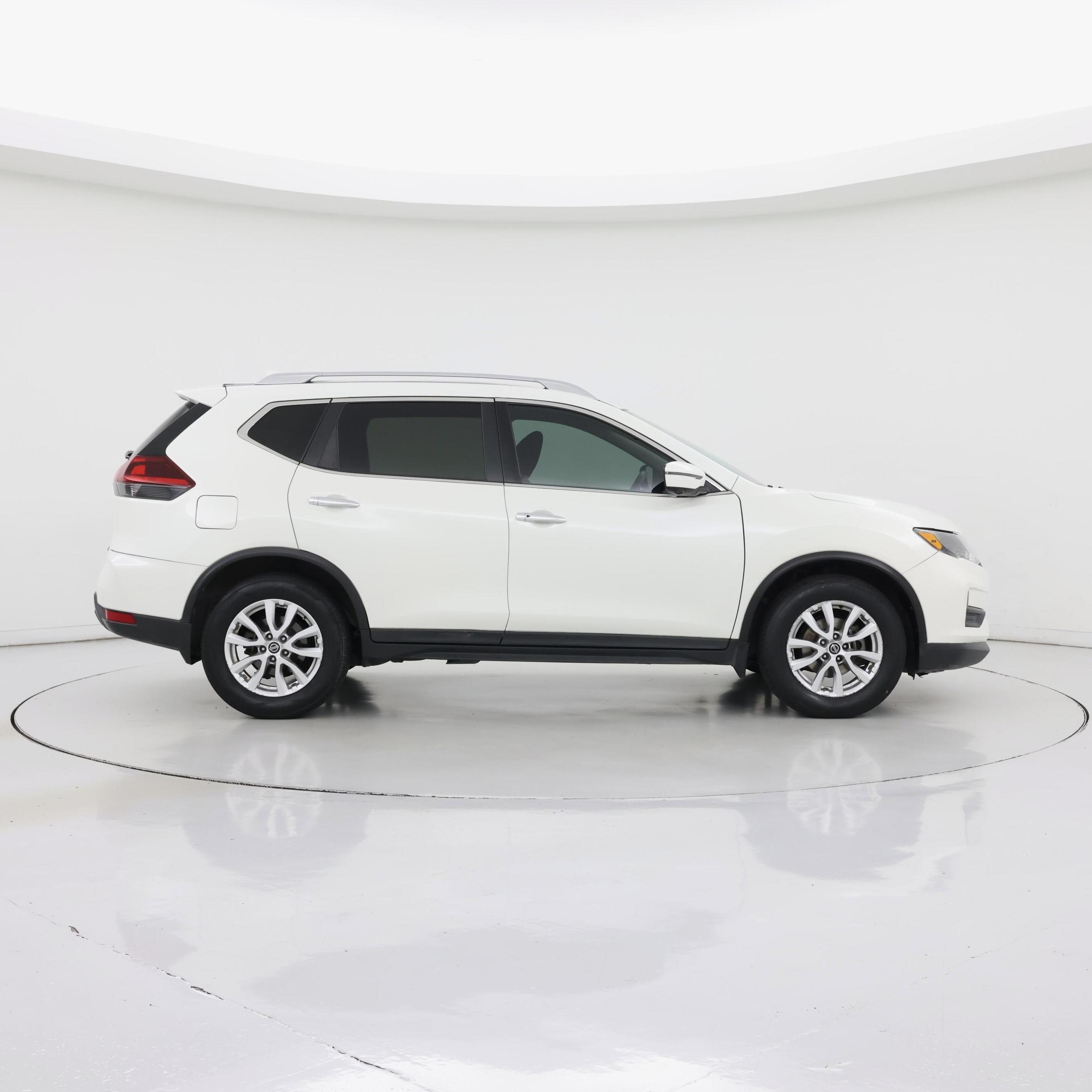 Thumbnail: 2018 Nissan Rogue - 7
