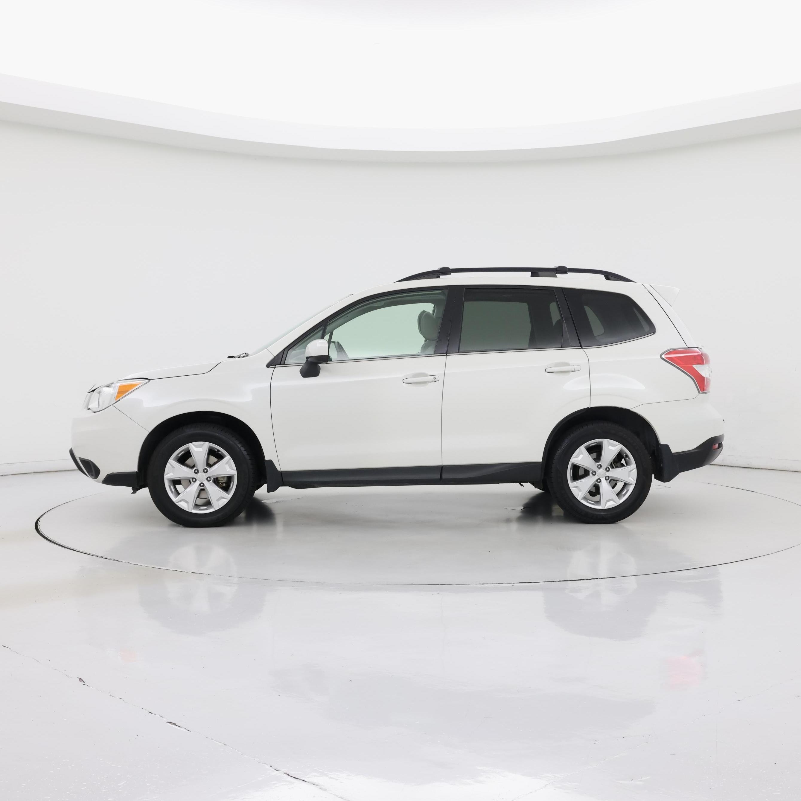 Thumbnail: 2016 Subaru Forester - 3