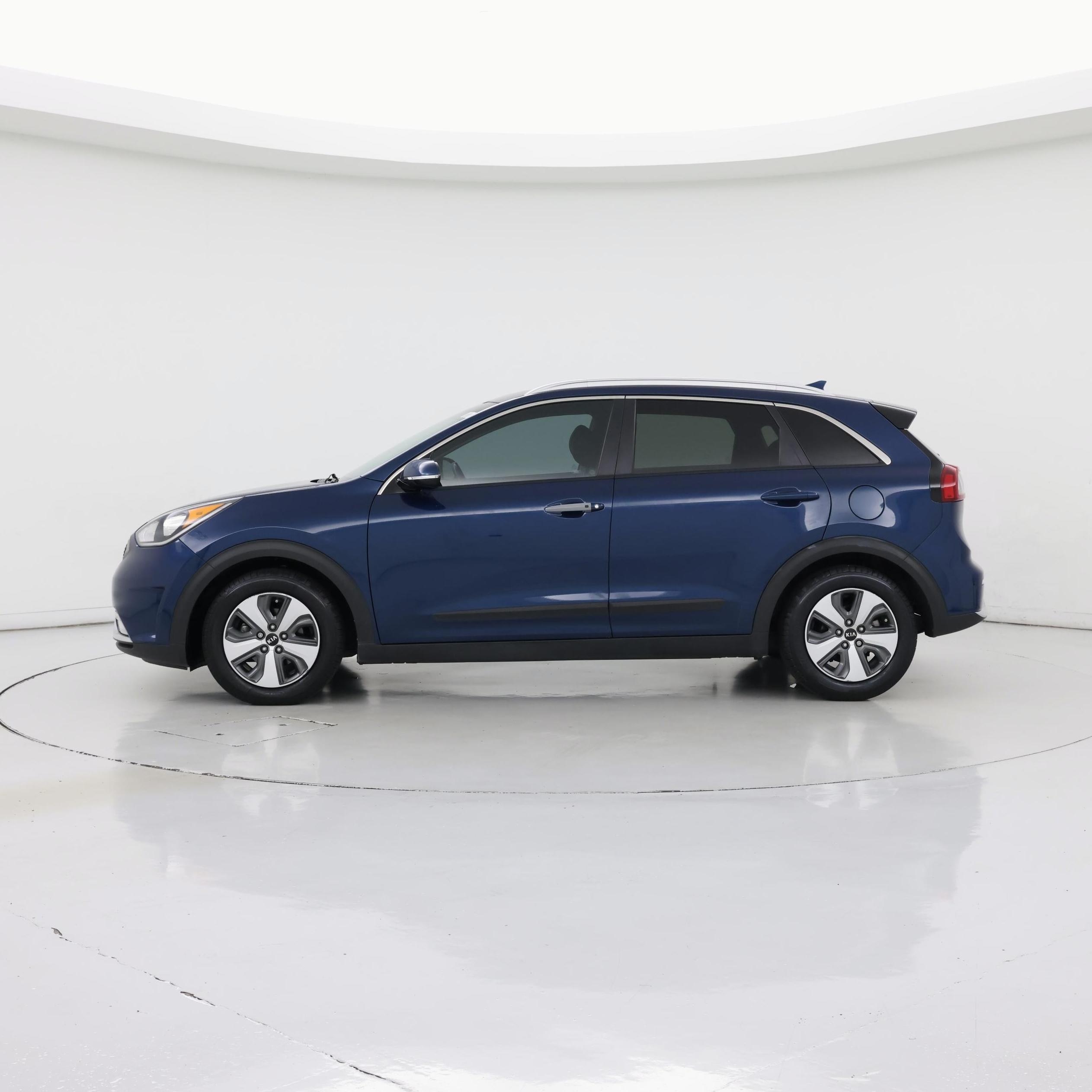 Thumbnail: 2019 Kia Niro - 3