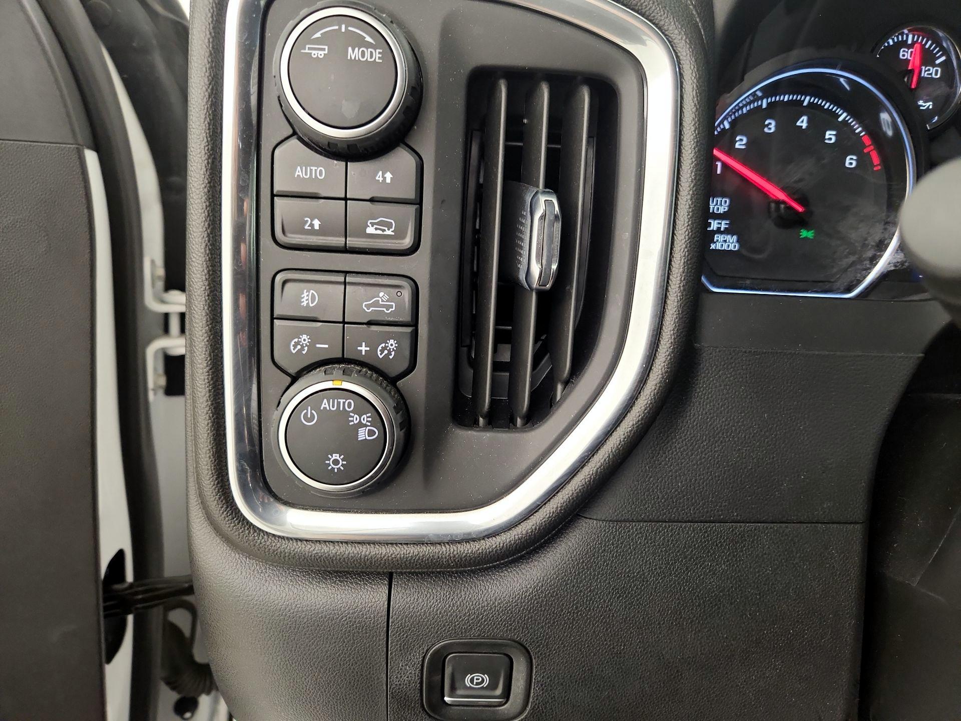 Thumbnail: 2022 Chevrolet Silverado 1500 - 13