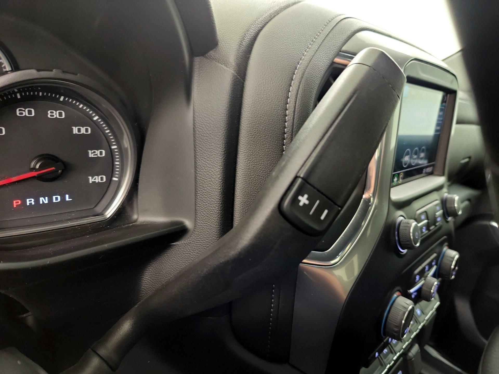 Thumbnail: 2022 Chevrolet Silverado 1500 - 17