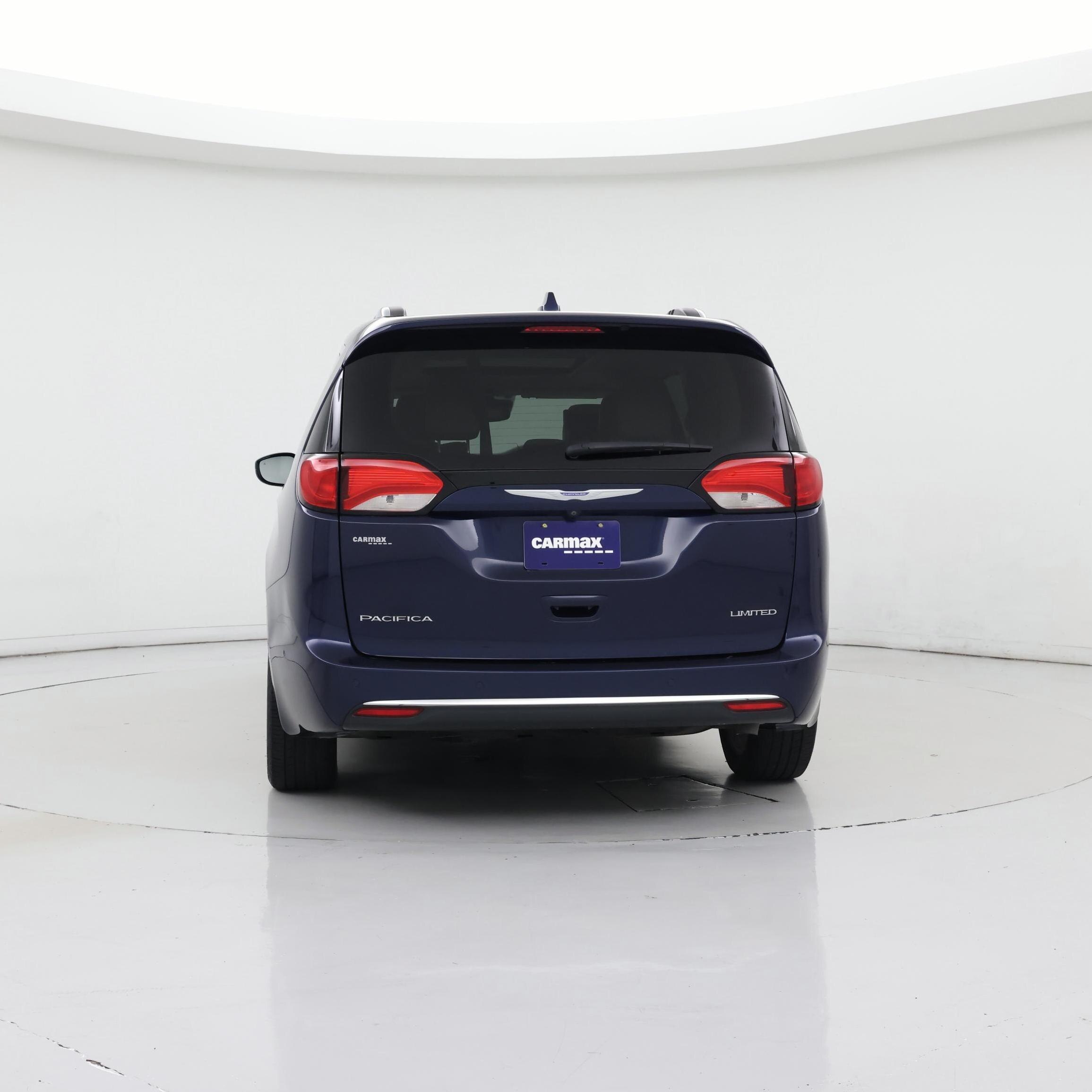 Thumbnail: 2018 Chrysler Pacifica - 6
