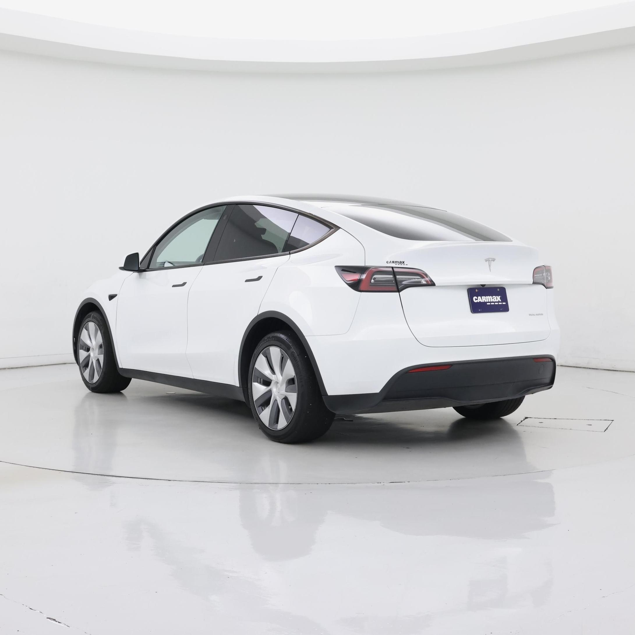 Thumbnail: 2023 Tesla Model Y - 2
