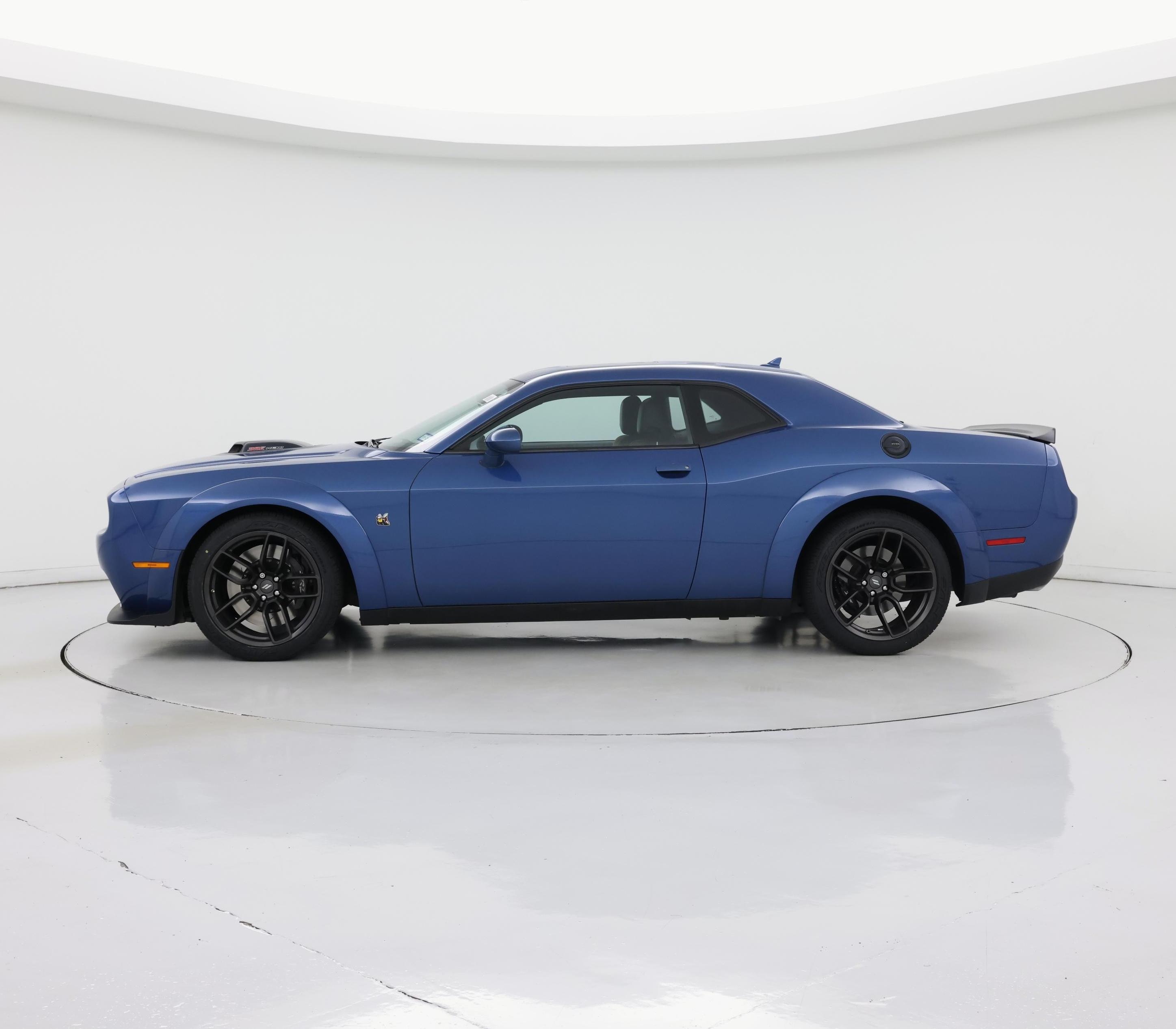 Thumbnail: 2022 Dodge Challenger - 3