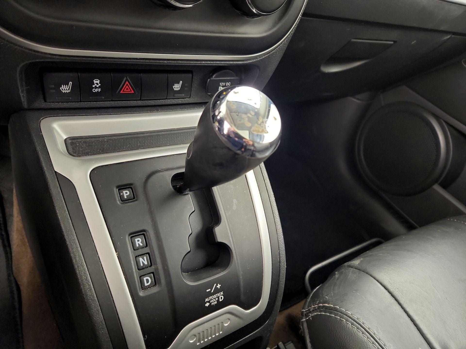 Thumbnail: 2014 Jeep Compass - 16