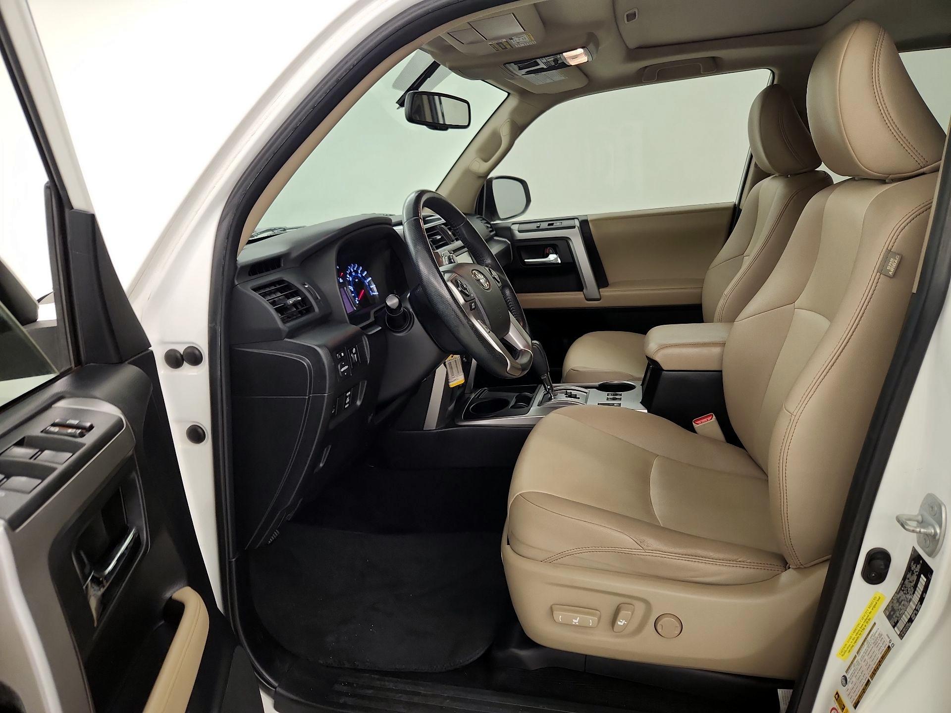 Thumbnail: 2014 Toyota 4Runner - 11