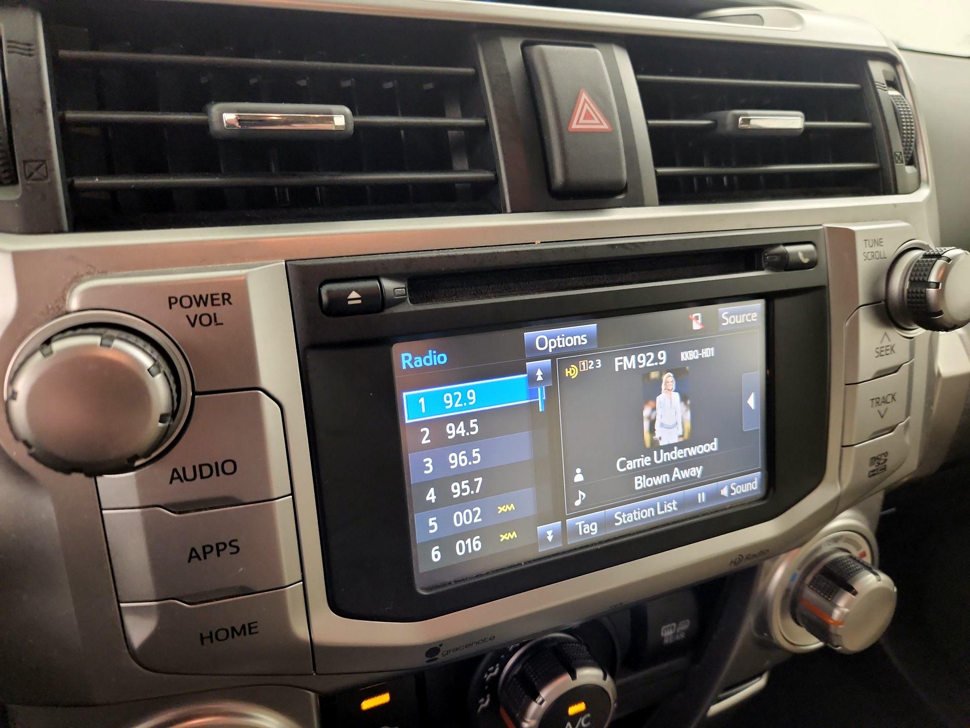 Thumbnail: 2014 Toyota 4Runner - 16
