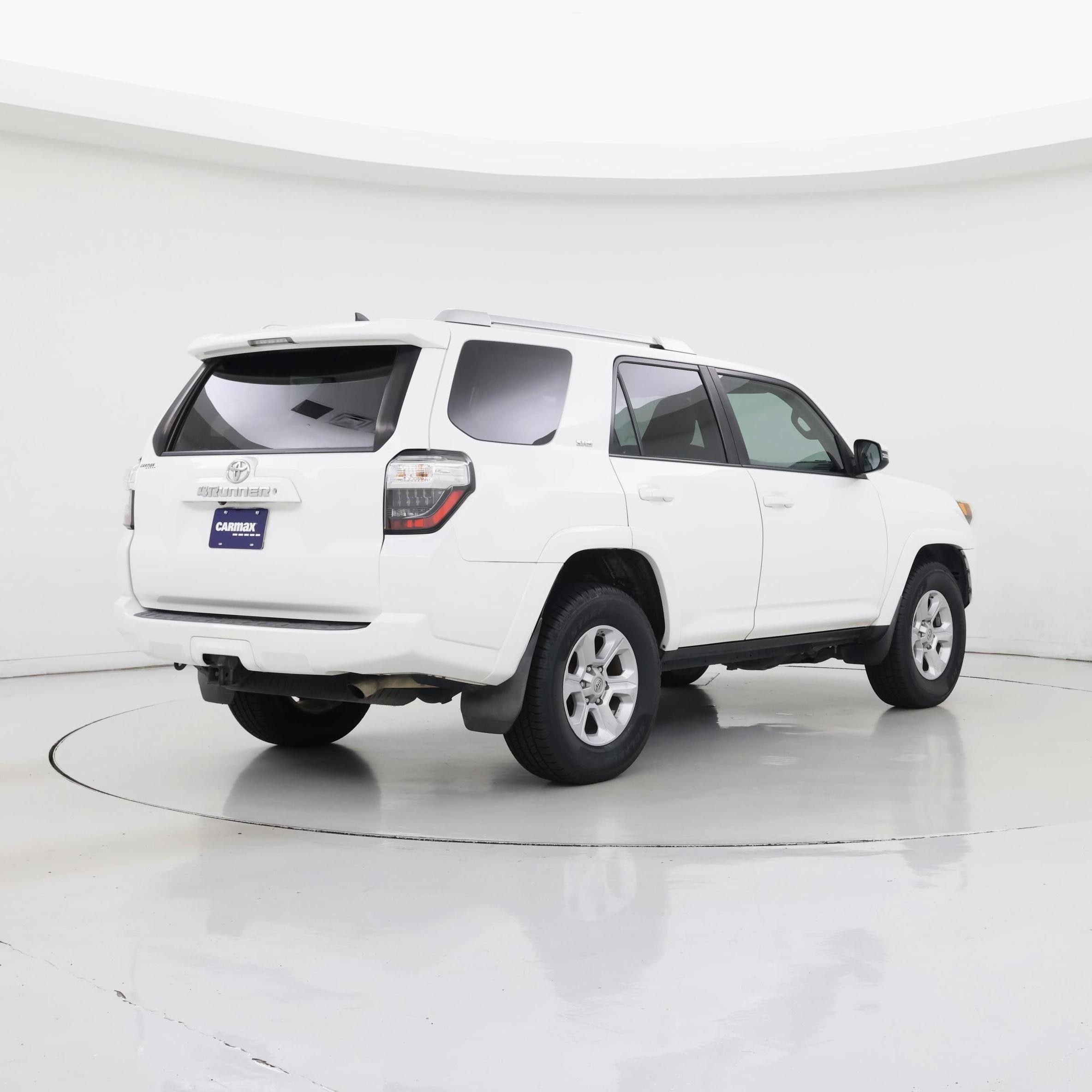 Thumbnail: 2014 Toyota 4Runner - 8