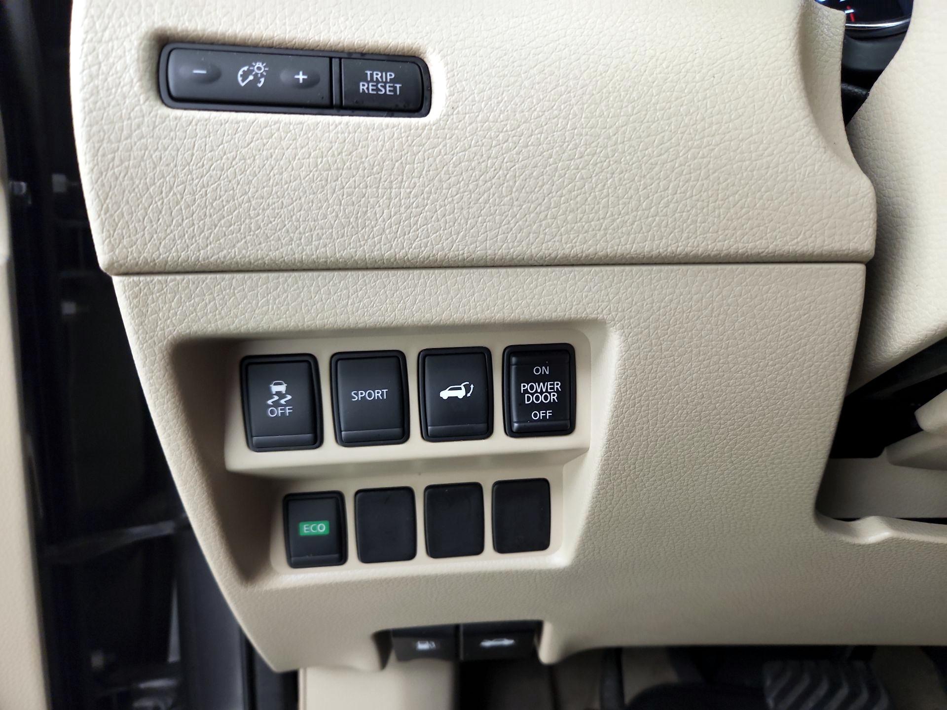 Thumbnail: 2015 Nissan Rogue - 13