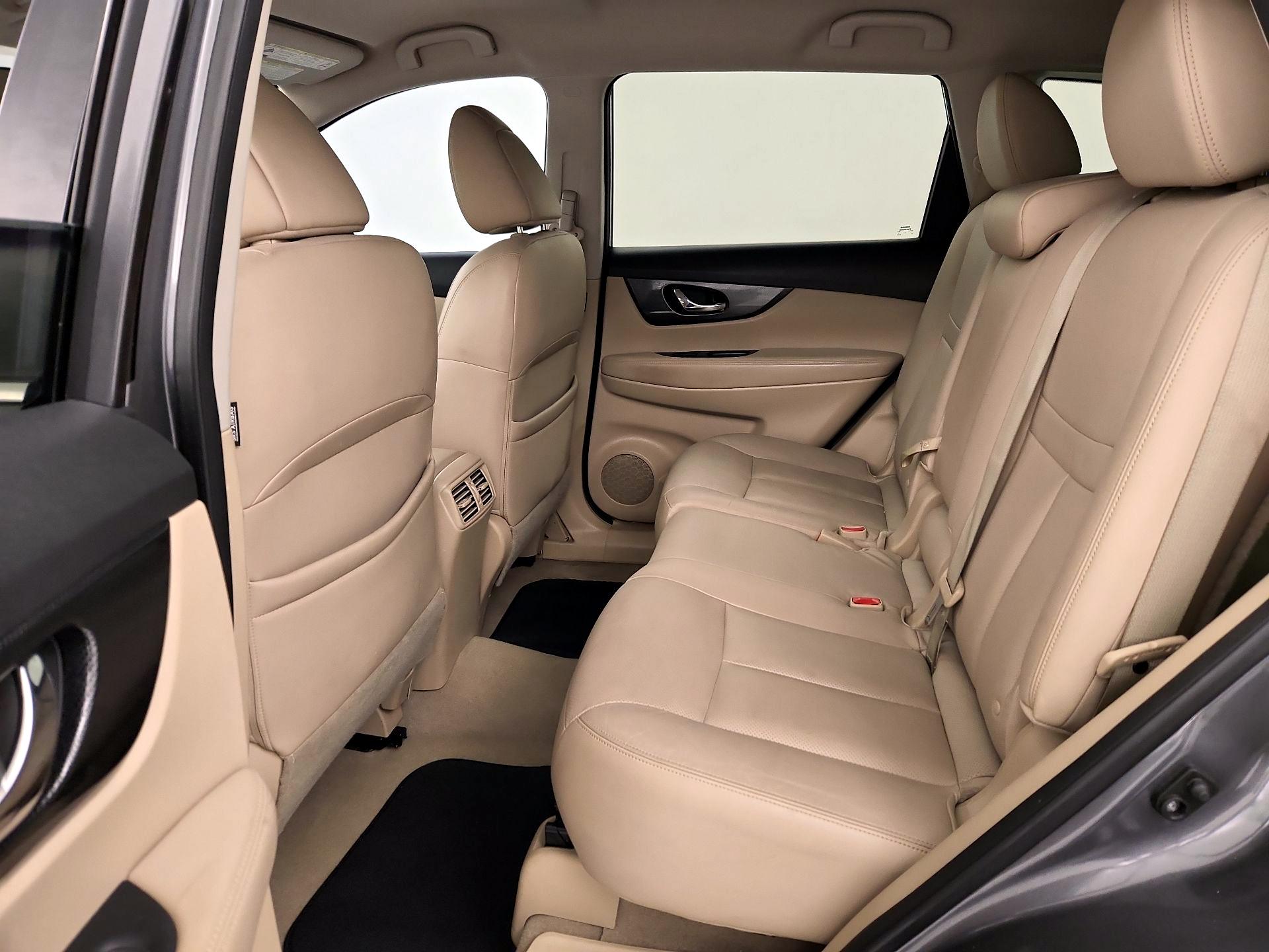 Thumbnail: 2015 Nissan Rogue - 20