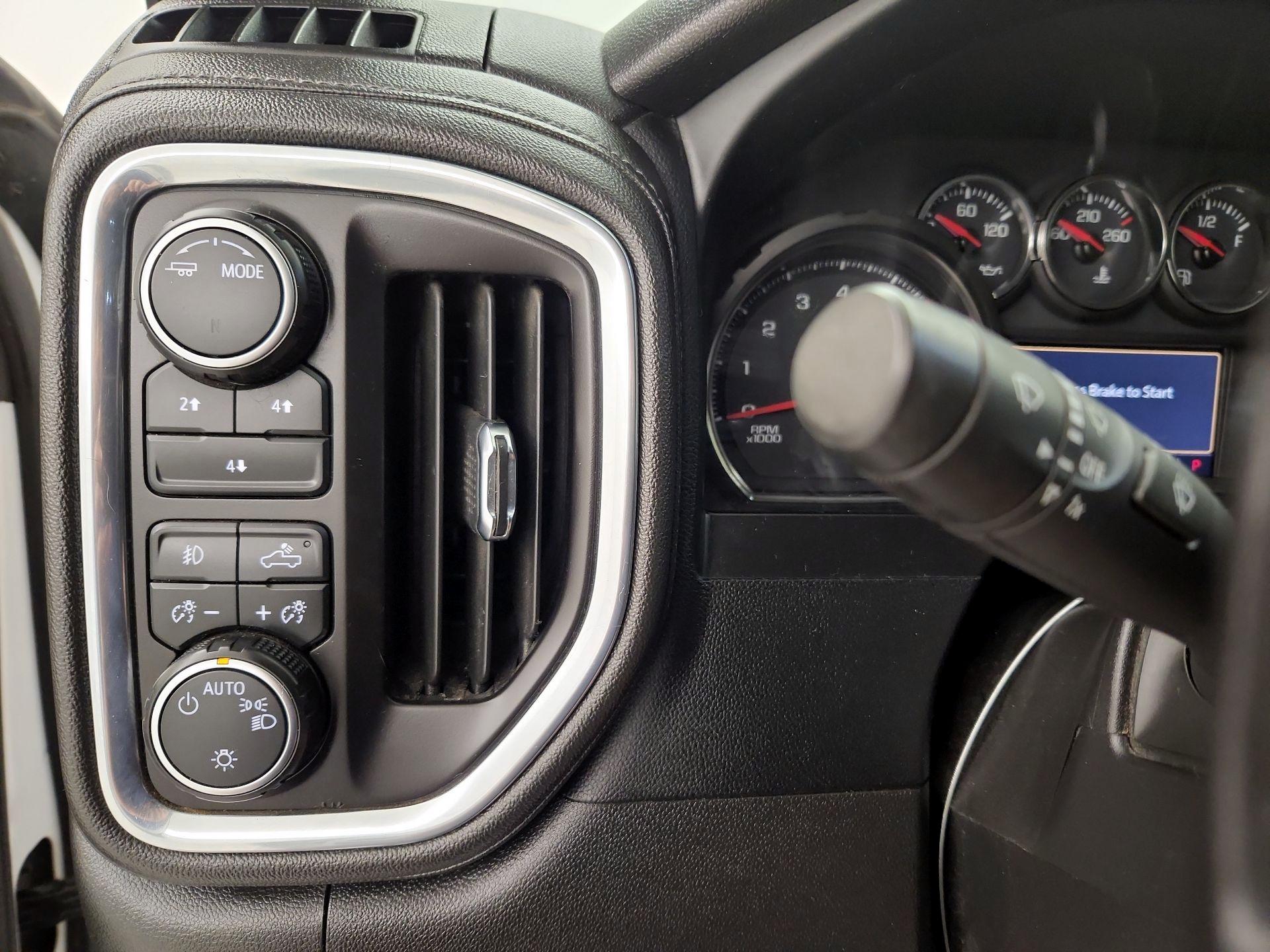 Thumbnail: 2022 Chevrolet Silverado 2500 - 13