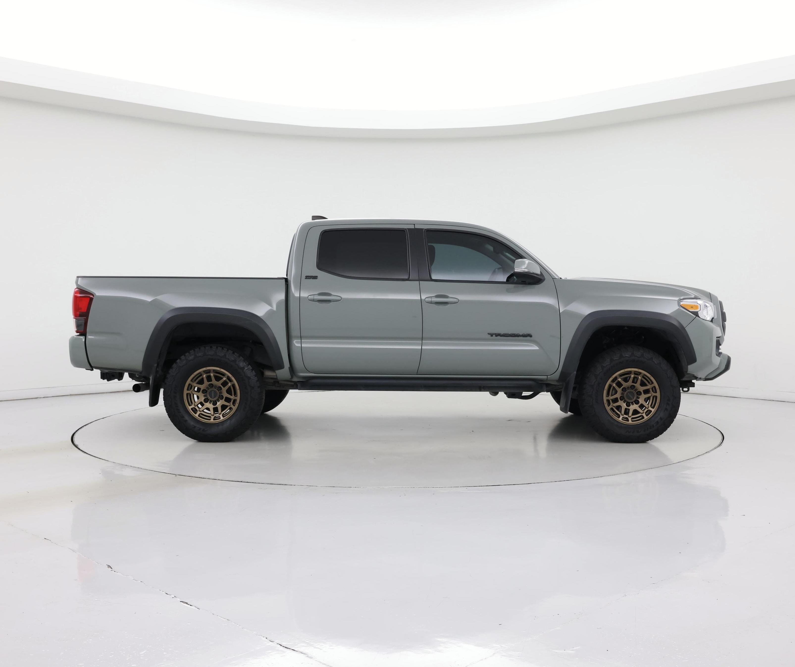 Thumbnail: 2023 Toyota Tacoma - 7