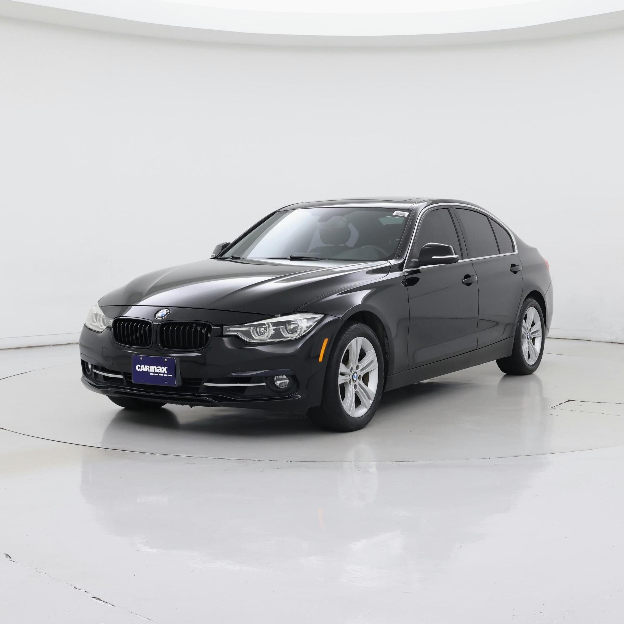 Thumbnail: 2018 BMW 3 Series - 4