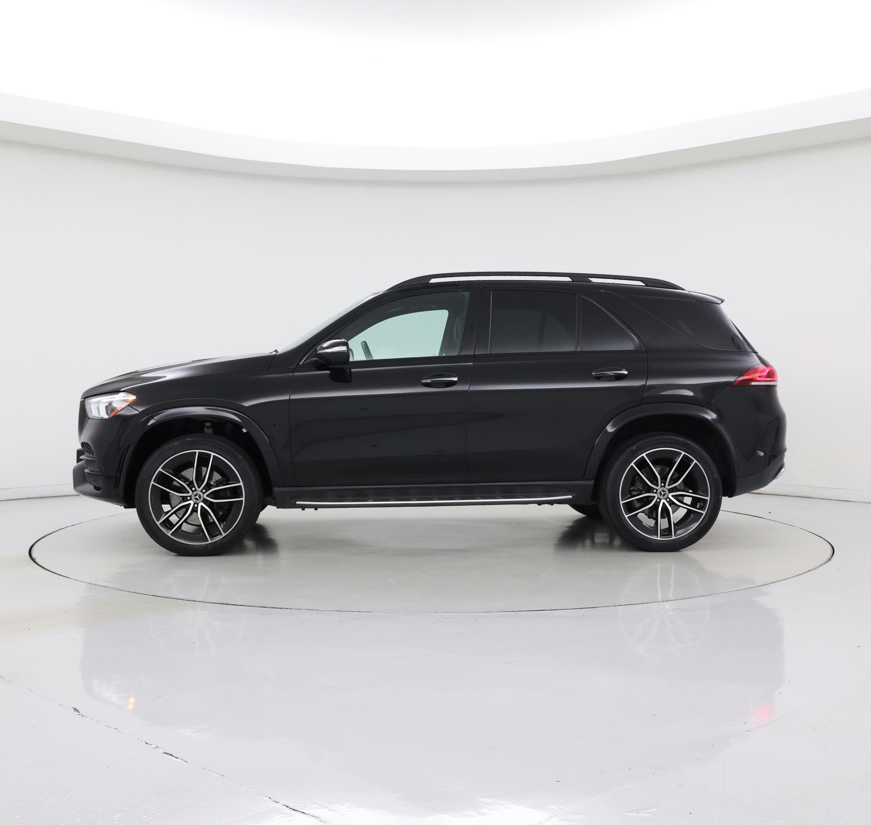 Thumbnail: 2020 Mercedes-Benz GLE - 3