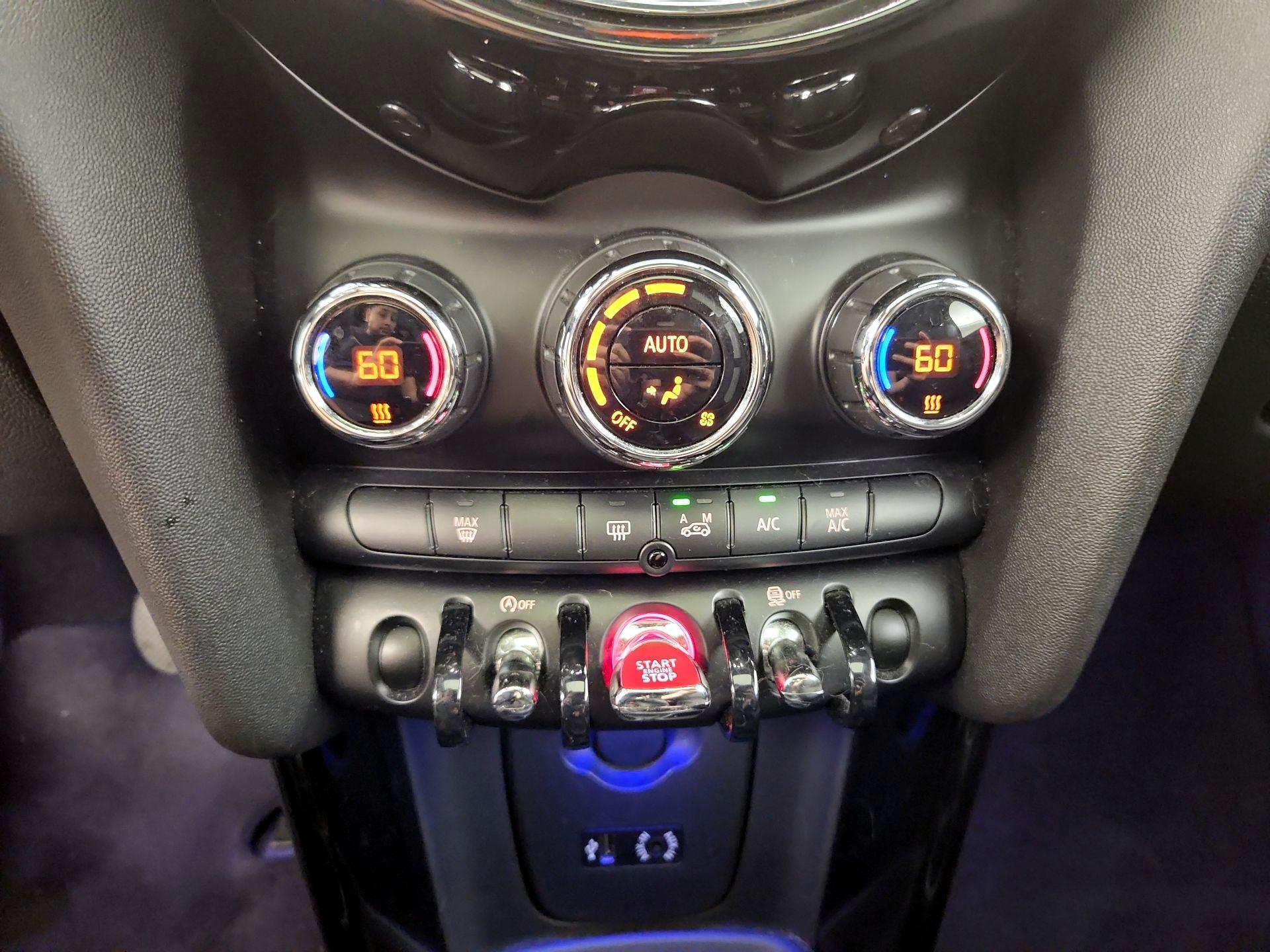 Thumbnail: 2016 MINI Cooper Hardtop - 15