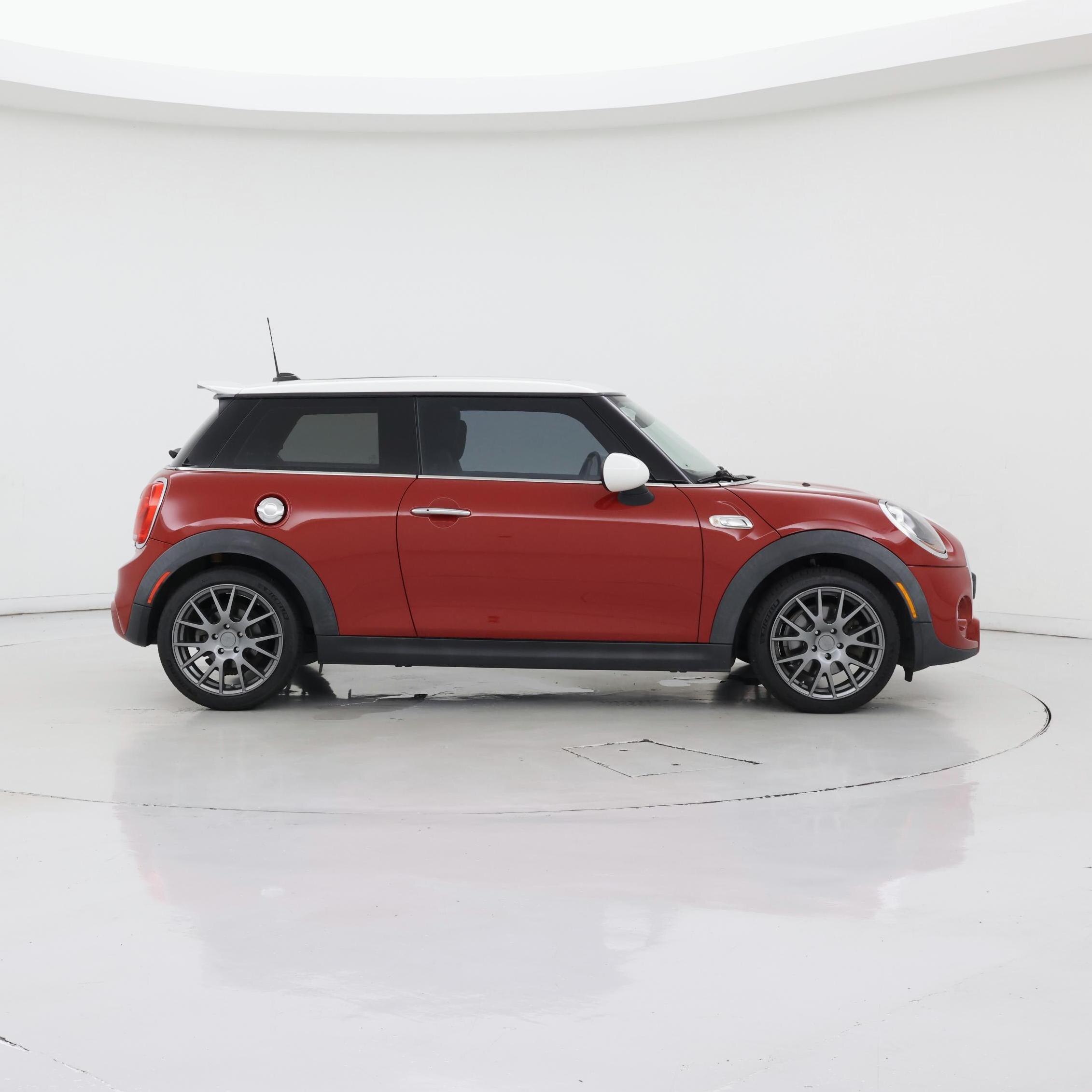 Thumbnail: 2016 MINI Cooper Hardtop - 7