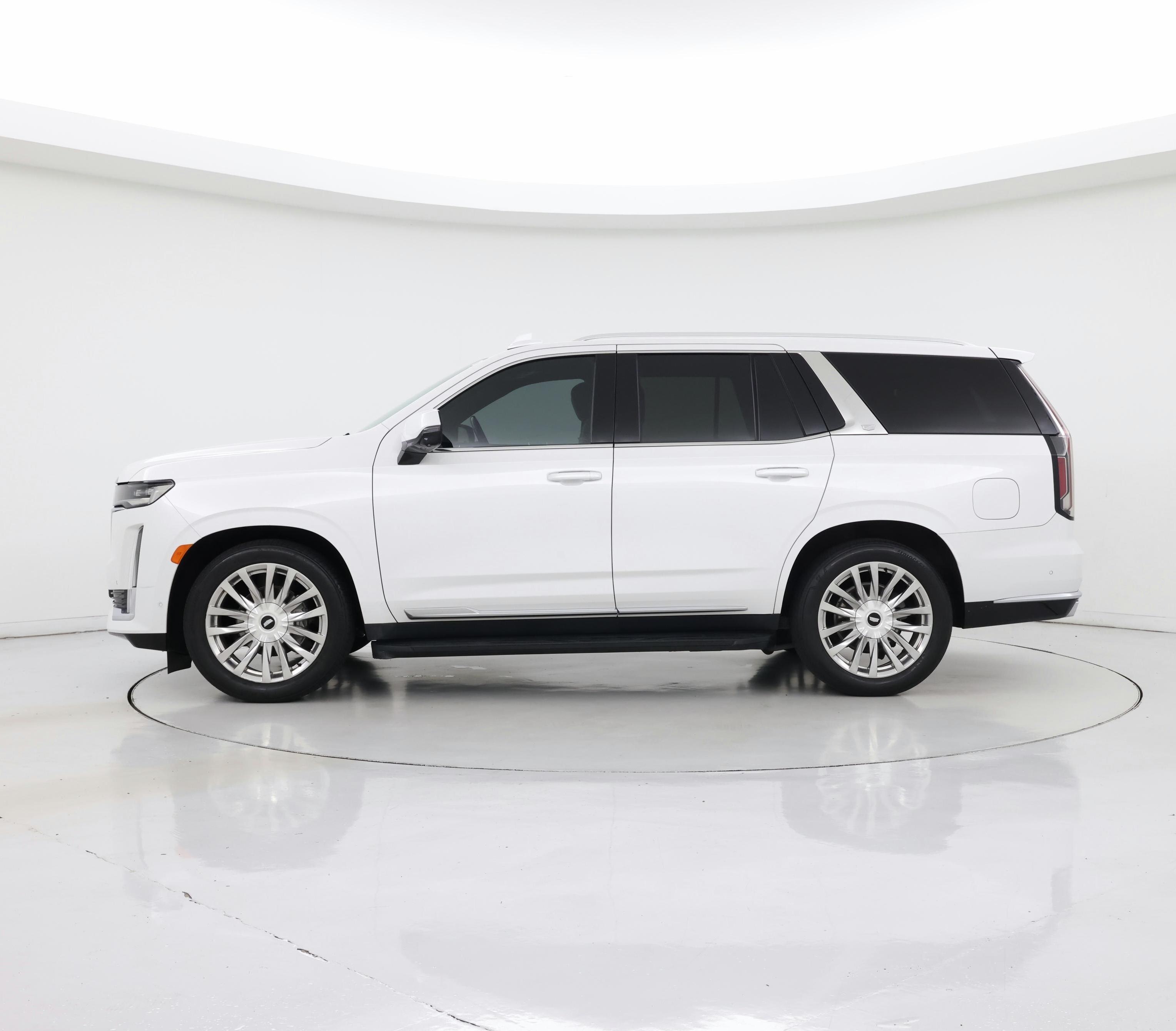 Thumbnail: 2021 Cadillac Escalade - 3