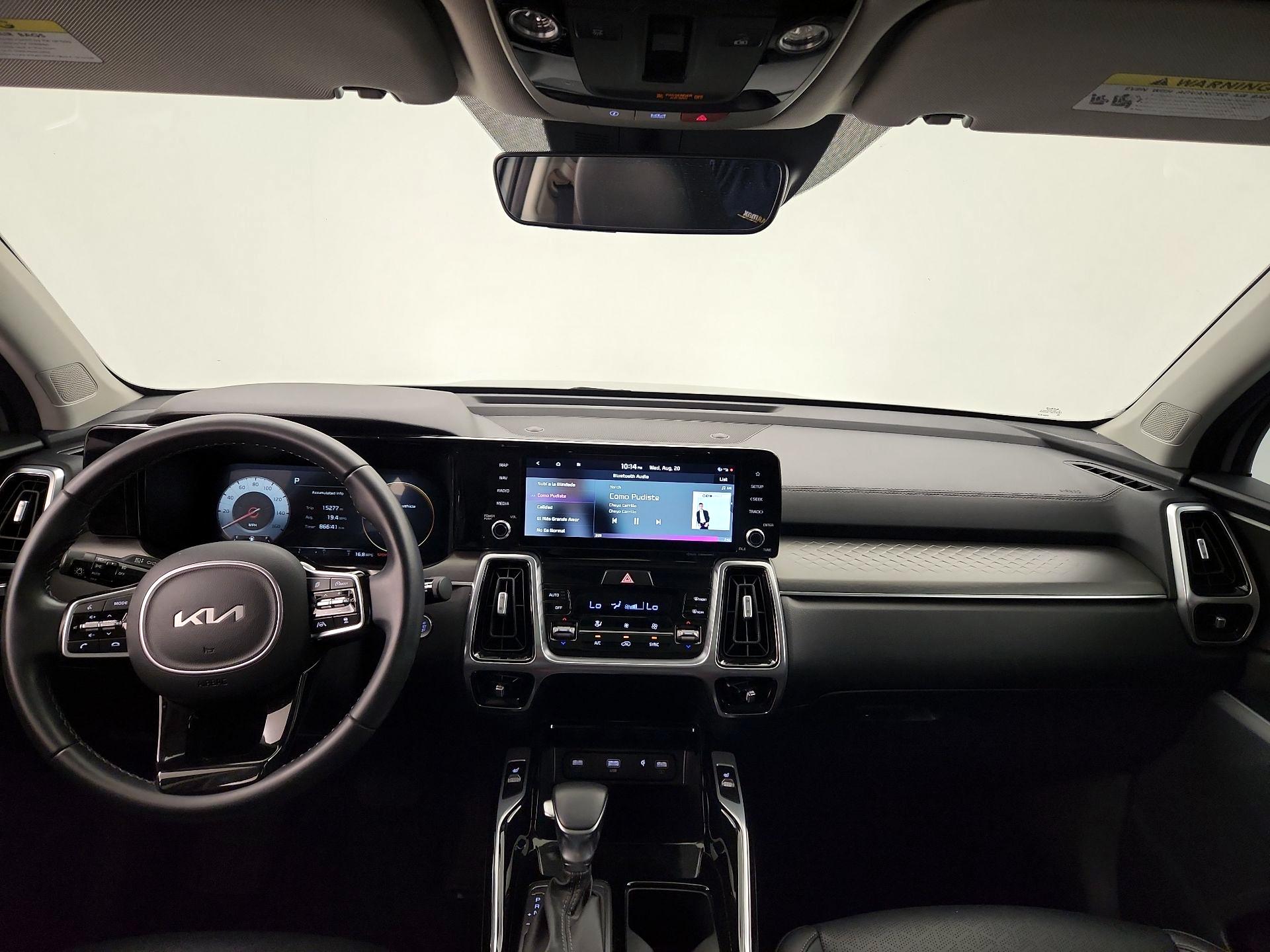 Thumbnail: 2023 Kia Sorento - 9