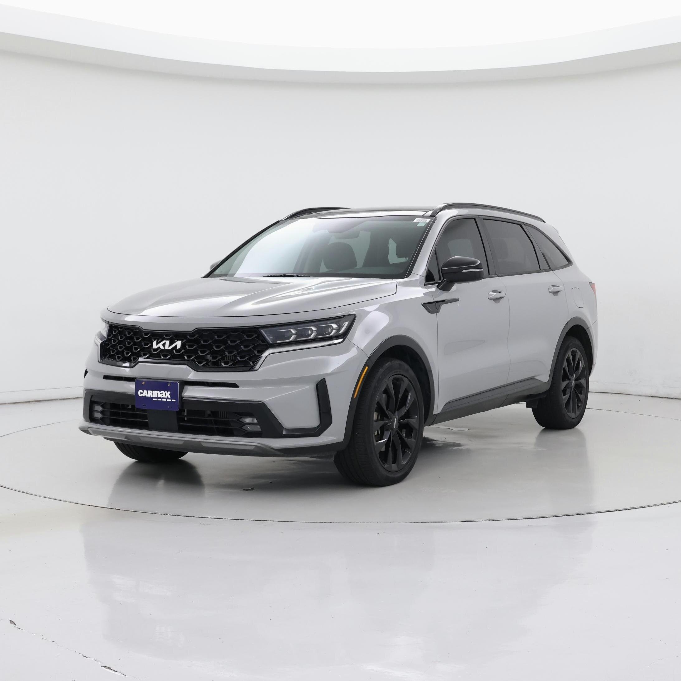 Thumbnail: 2023 Kia Sorento - 4
