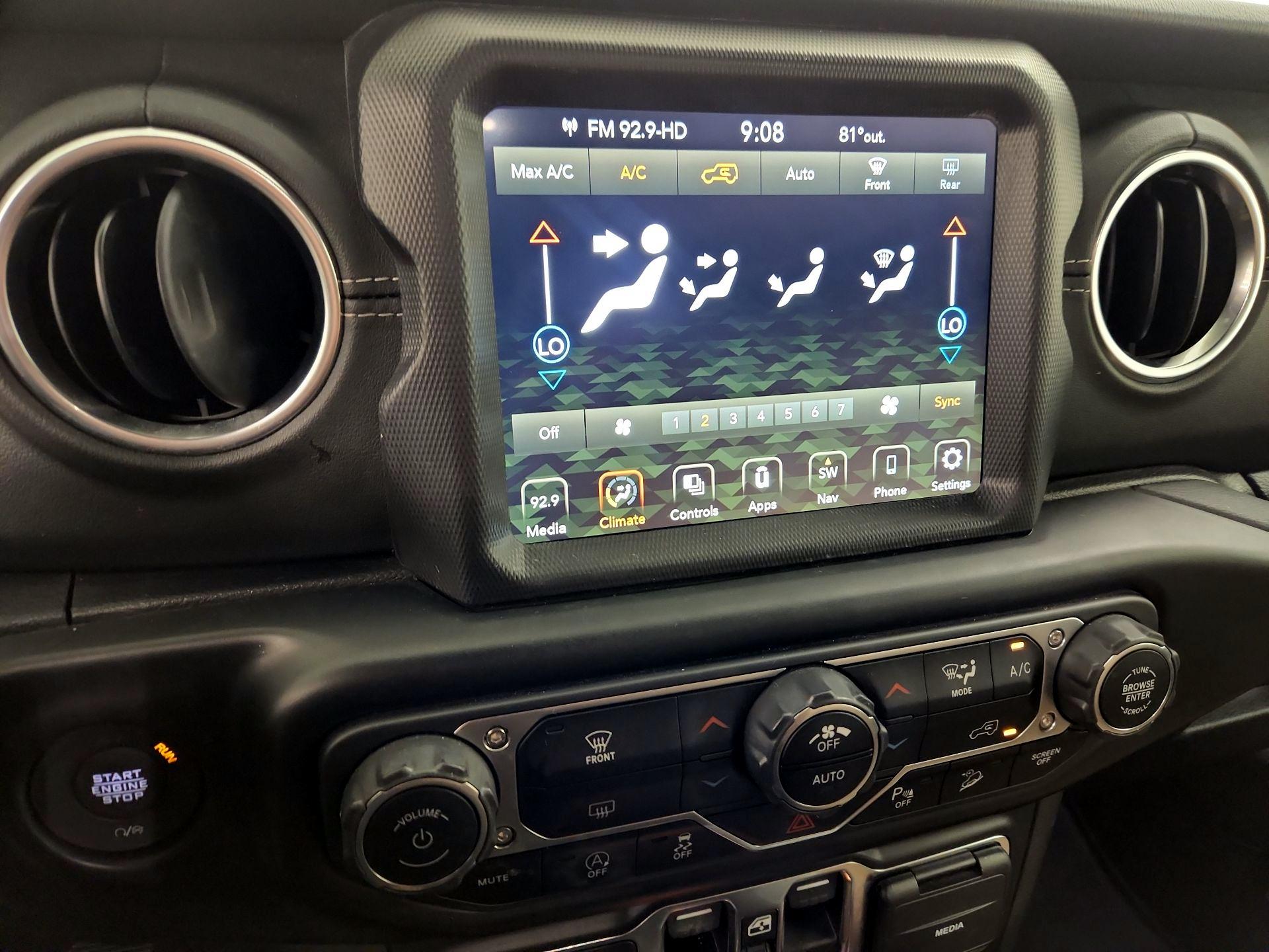 Thumbnail: 2020 Jeep Wrangler - 17