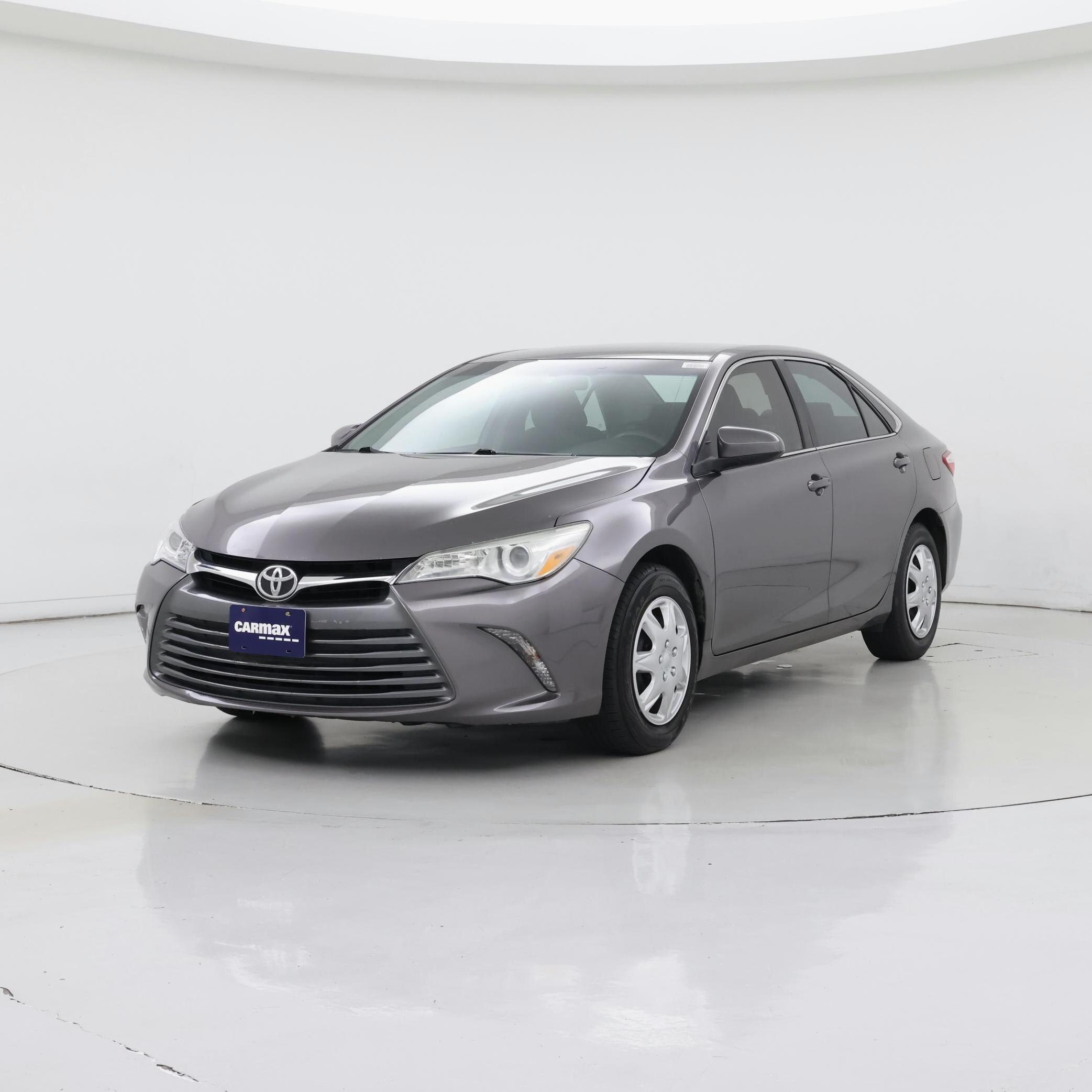 Thumbnail: 2016 Toyota Camry - 4