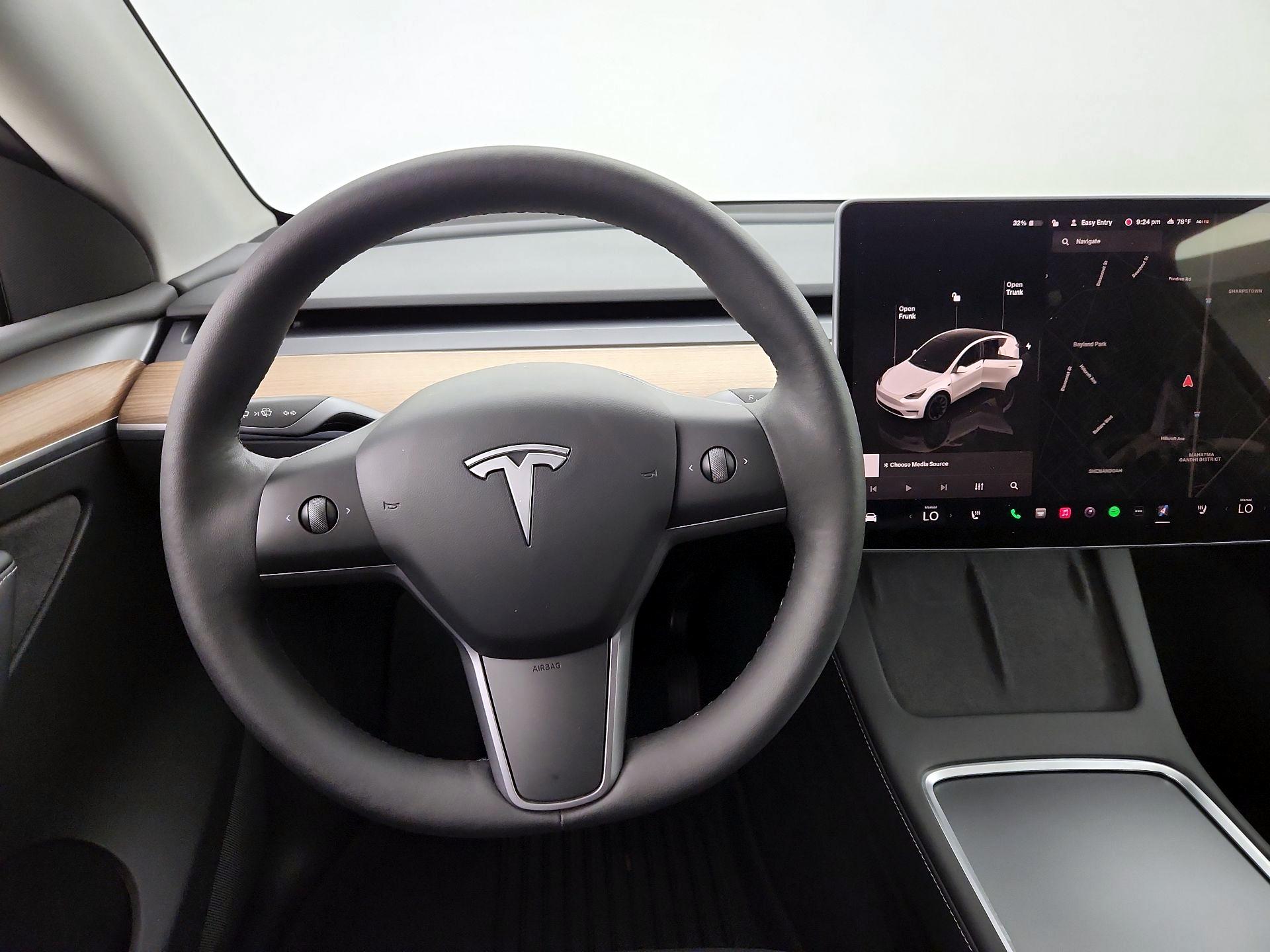 Thumbnail: 2023 Tesla Model Y - 10