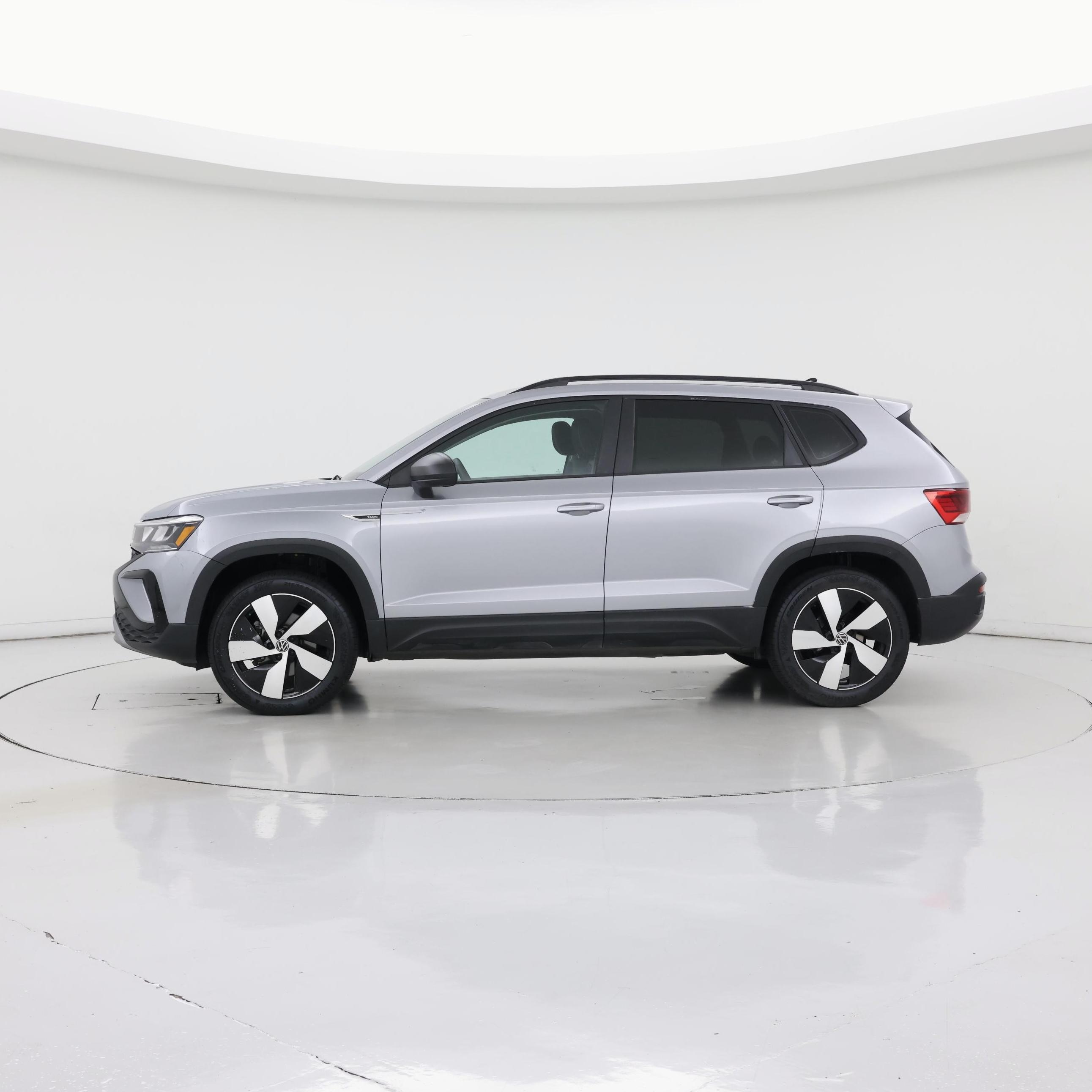 Thumbnail: 2024 Volkswagen Taos - 3