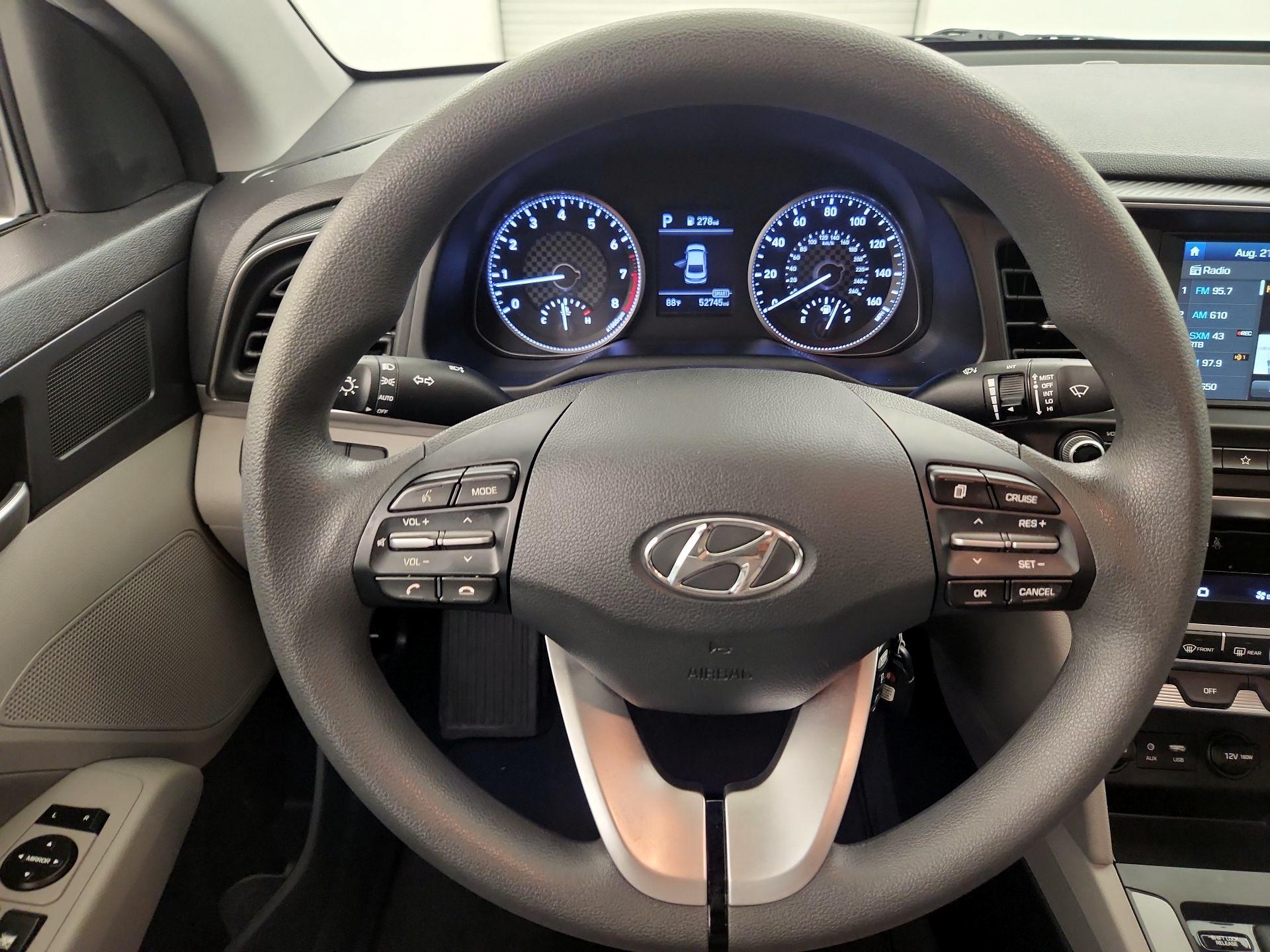 Thumbnail: 2020 Hyundai Elantra - 10