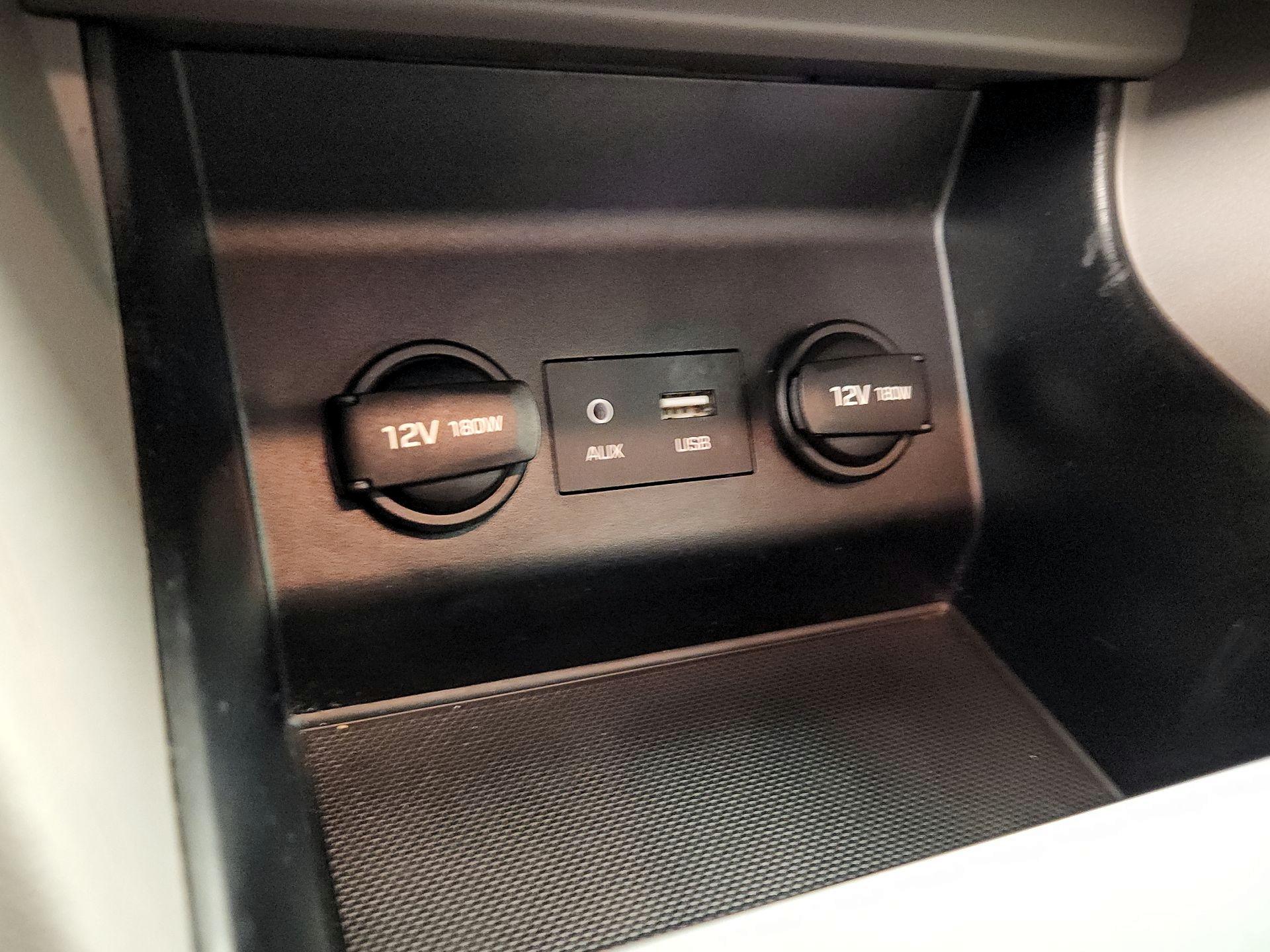 Thumbnail: 2020 Hyundai Elantra - 18