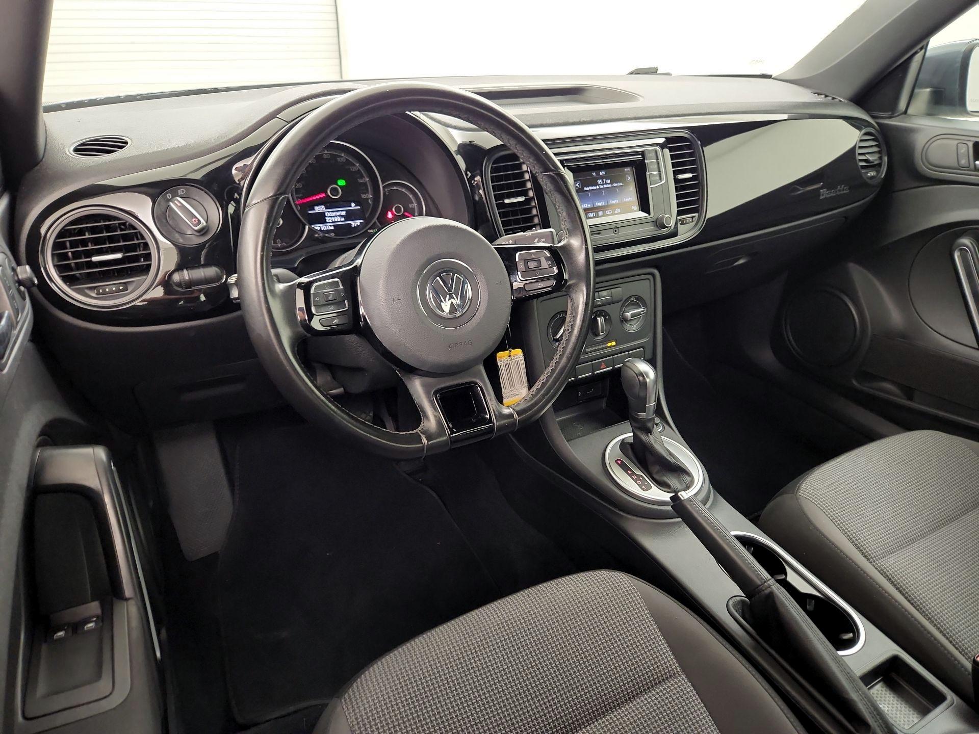 Thumbnail: 2019 Volkswagen Beetle - 9