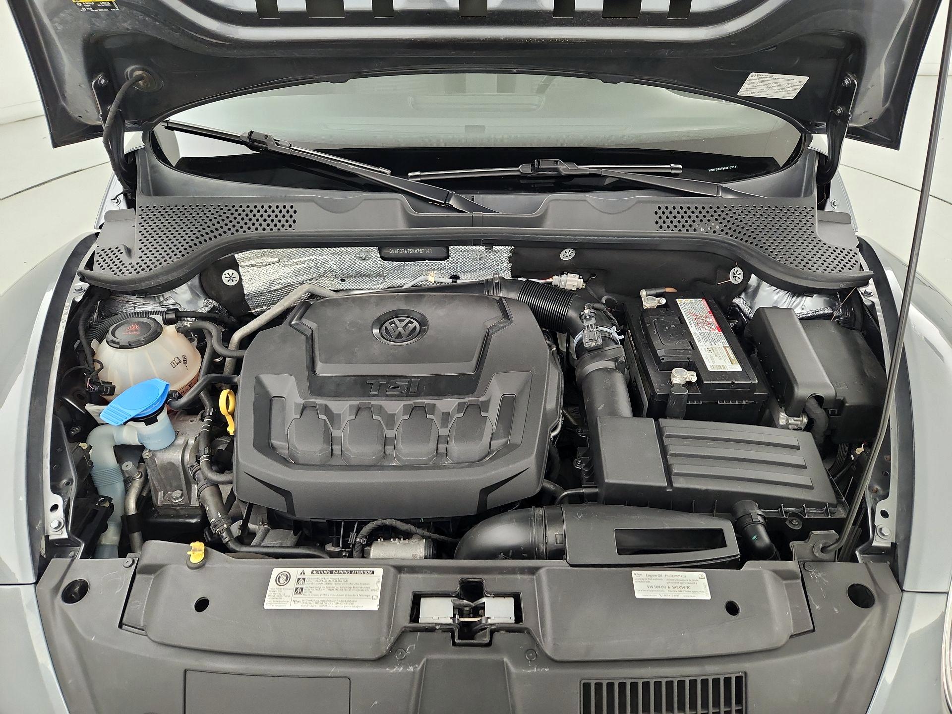 Thumbnail: 2019 Volkswagen Beetle - 20