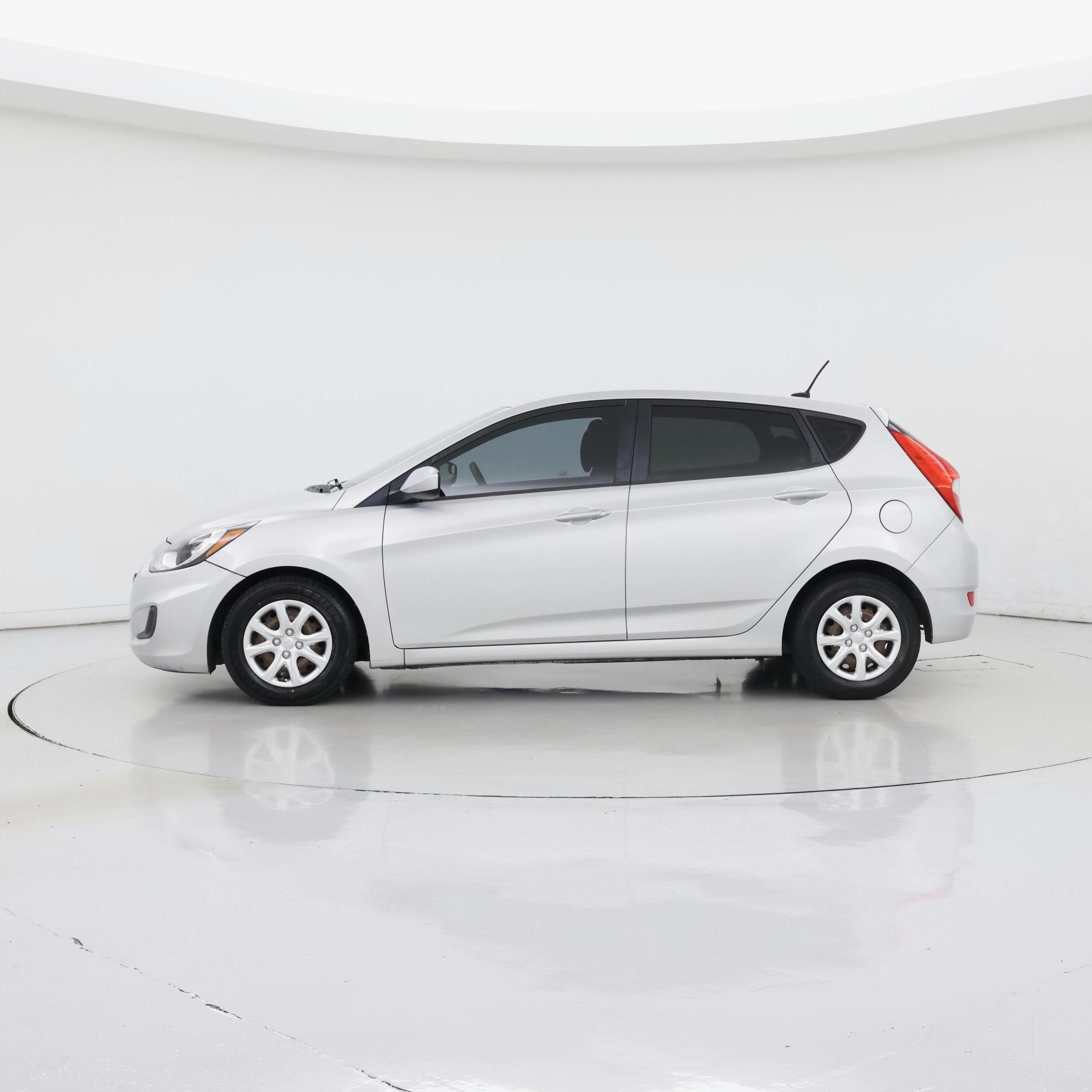Thumbnail: 2014 Hyundai Accent - 3
