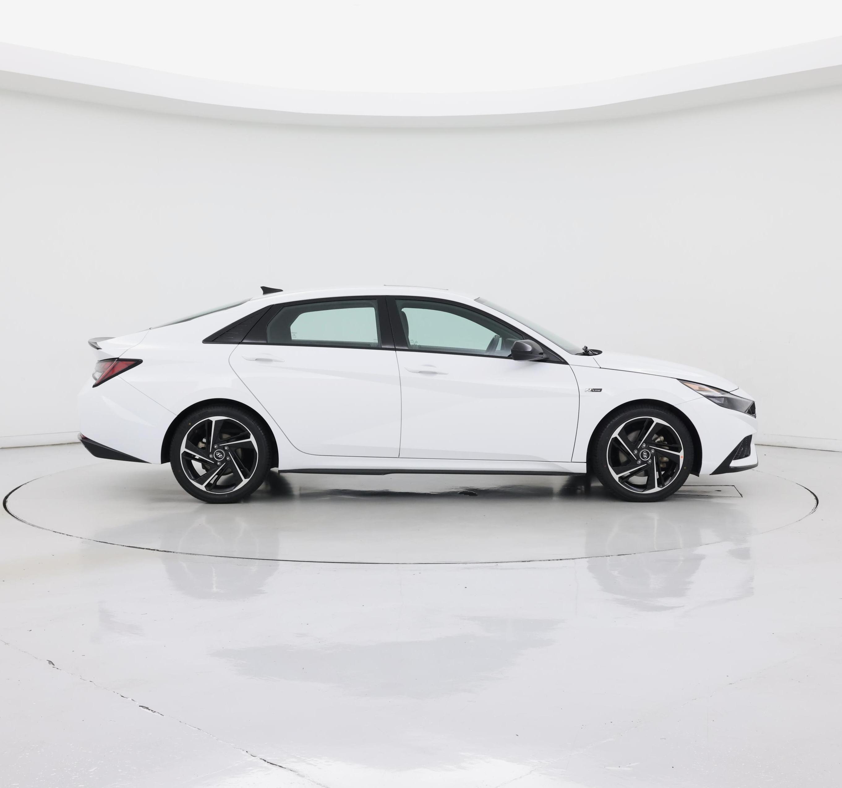 Thumbnail: 2022 Hyundai Elantra - 7