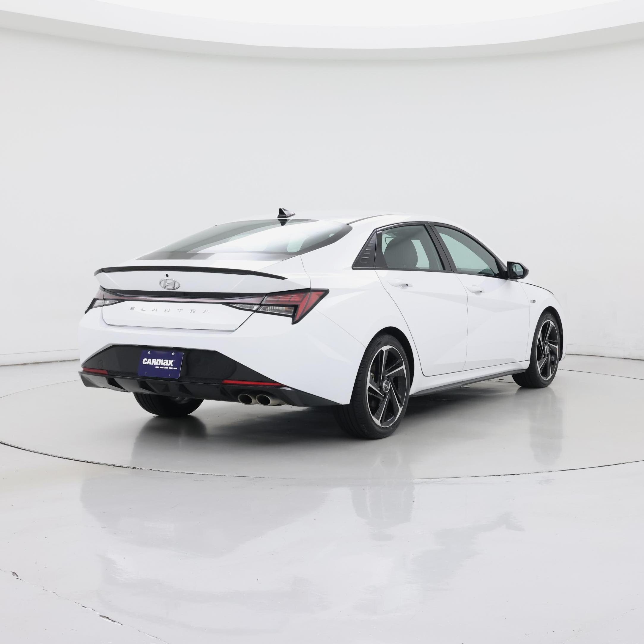 Thumbnail: 2022 Hyundai Elantra - 8