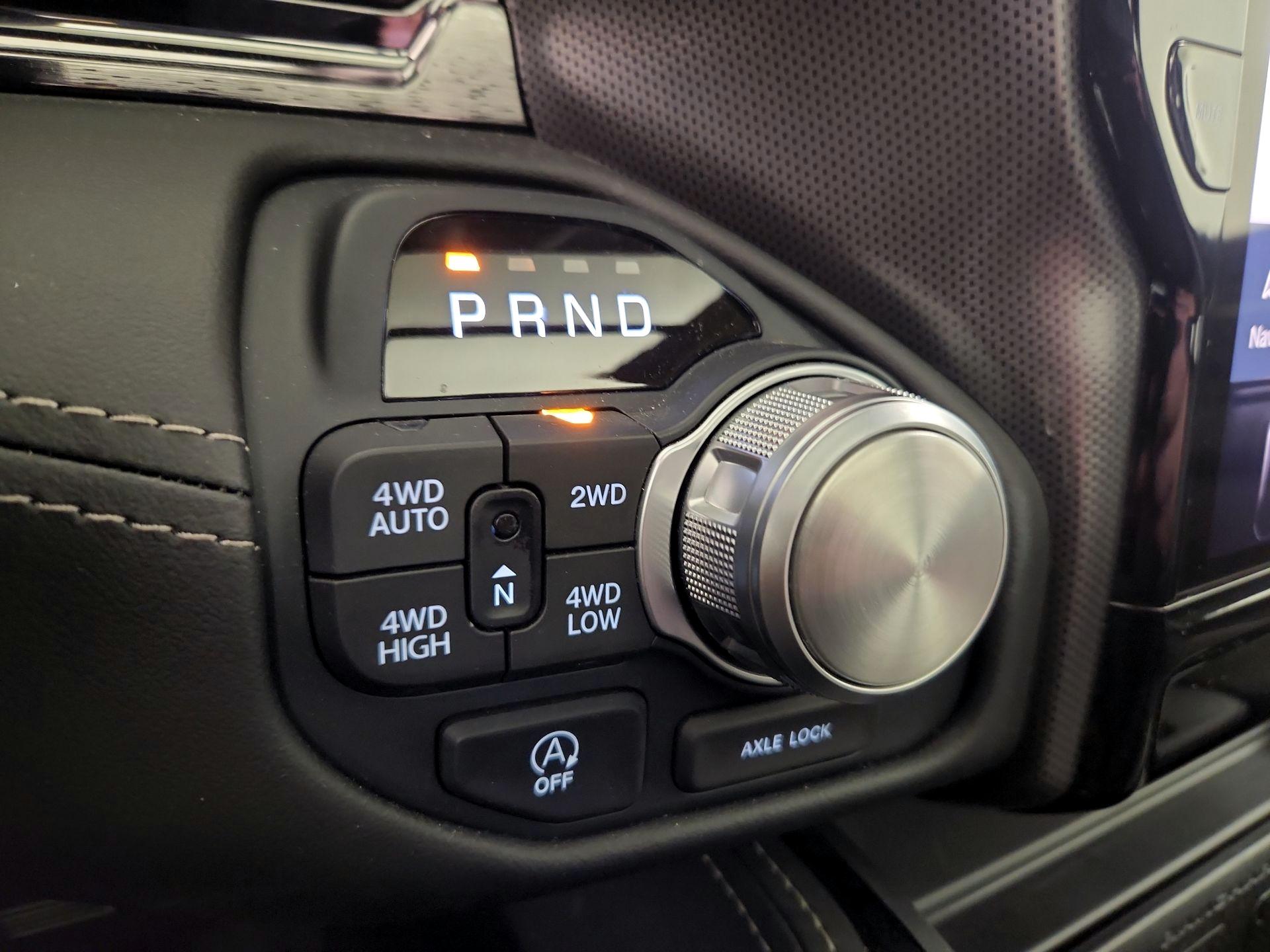 Thumbnail: 2025 RAM 1500 - 17