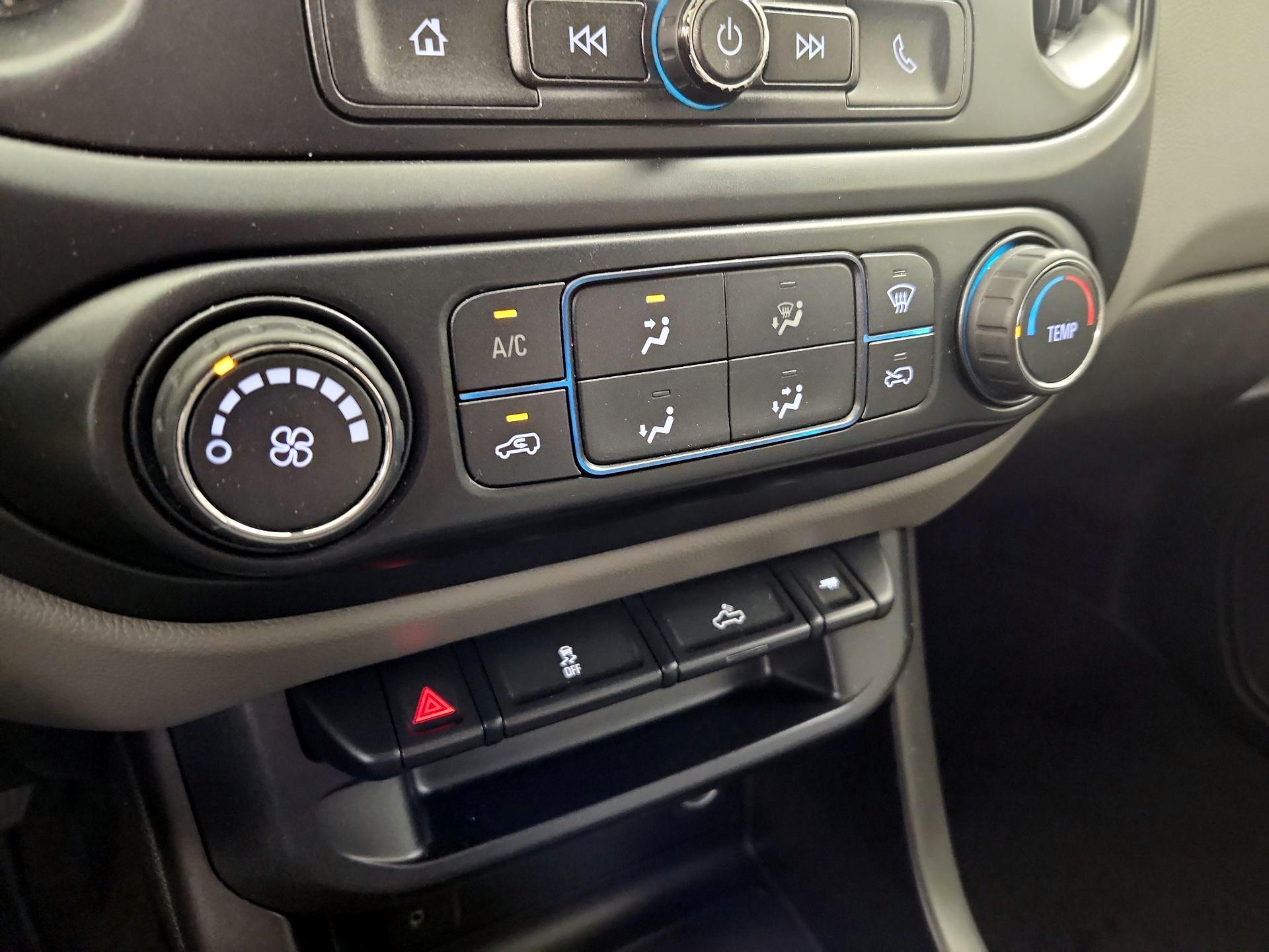 Thumbnail: 2018 Chevrolet Colorado - 16