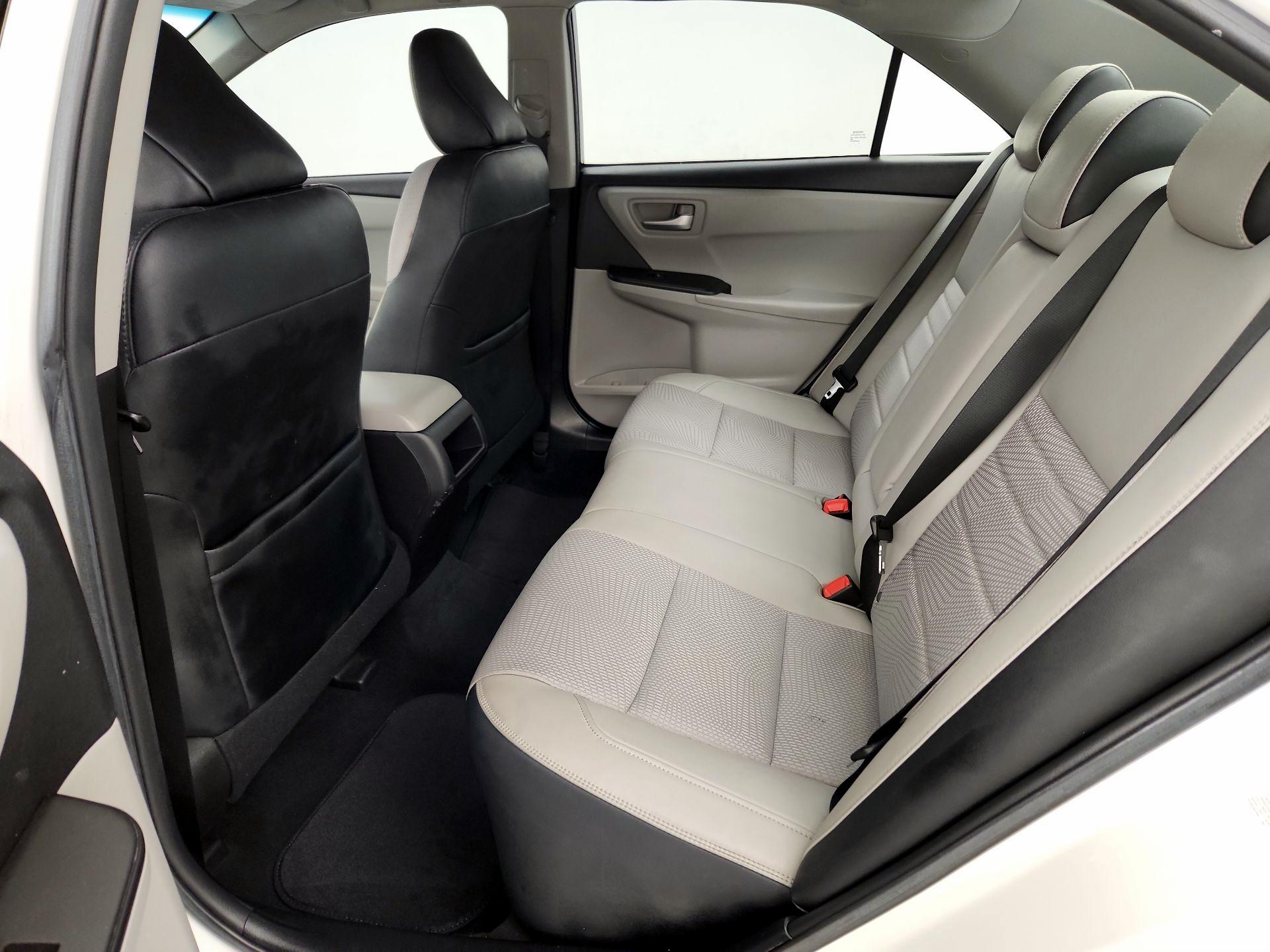 Thumbnail: 2016 Toyota Camry - 19