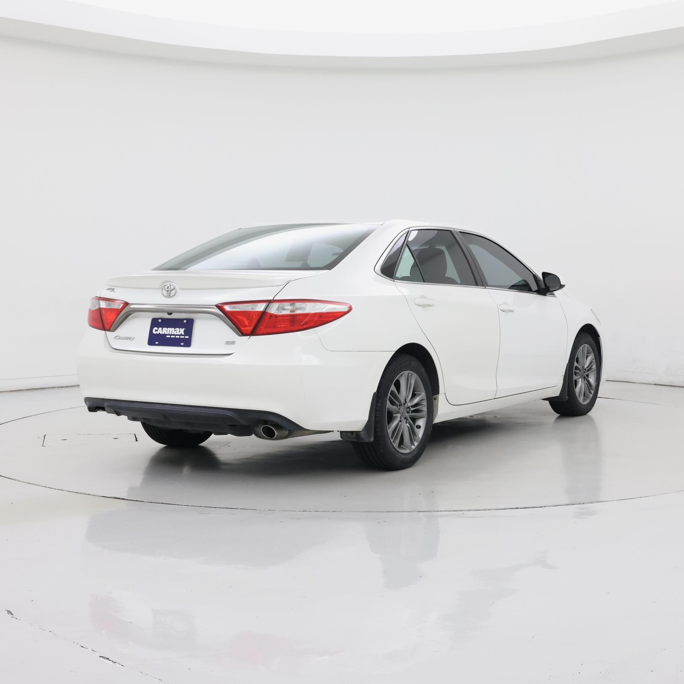 Thumbnail: 2016 Toyota Camry - 8