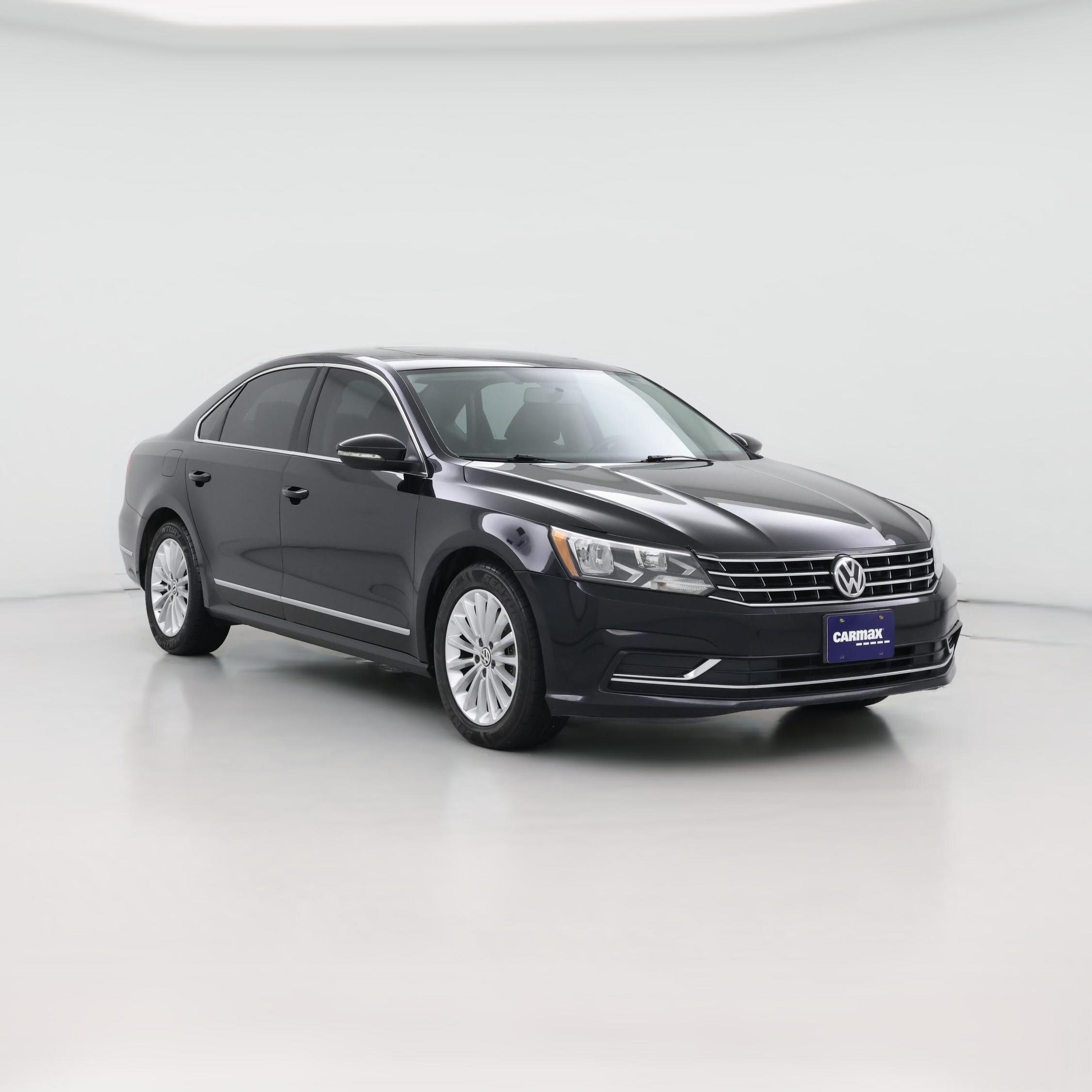 Thumbnail: 2017 Volkswagen Passat - 1