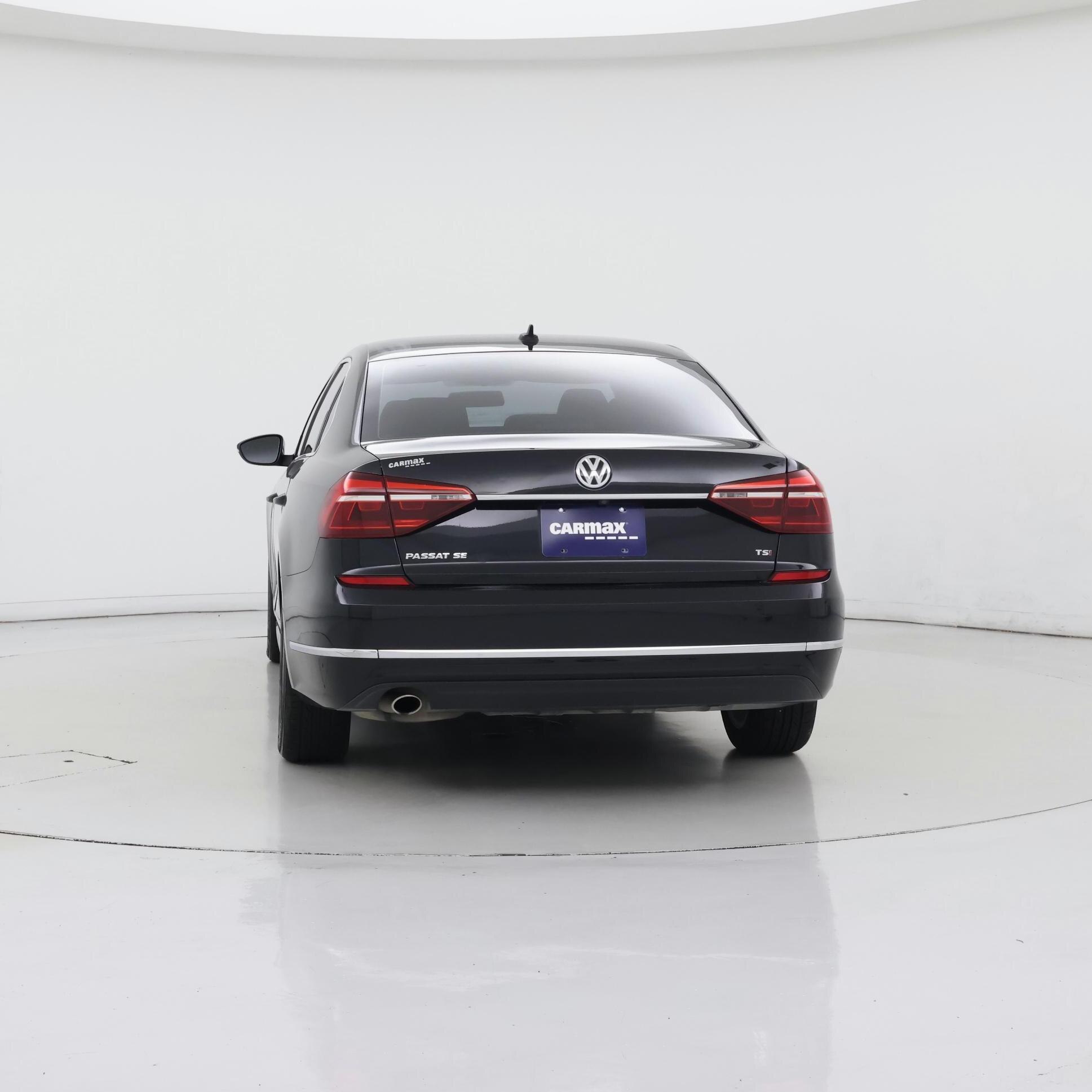 Thumbnail: 2017 Volkswagen Passat - 6