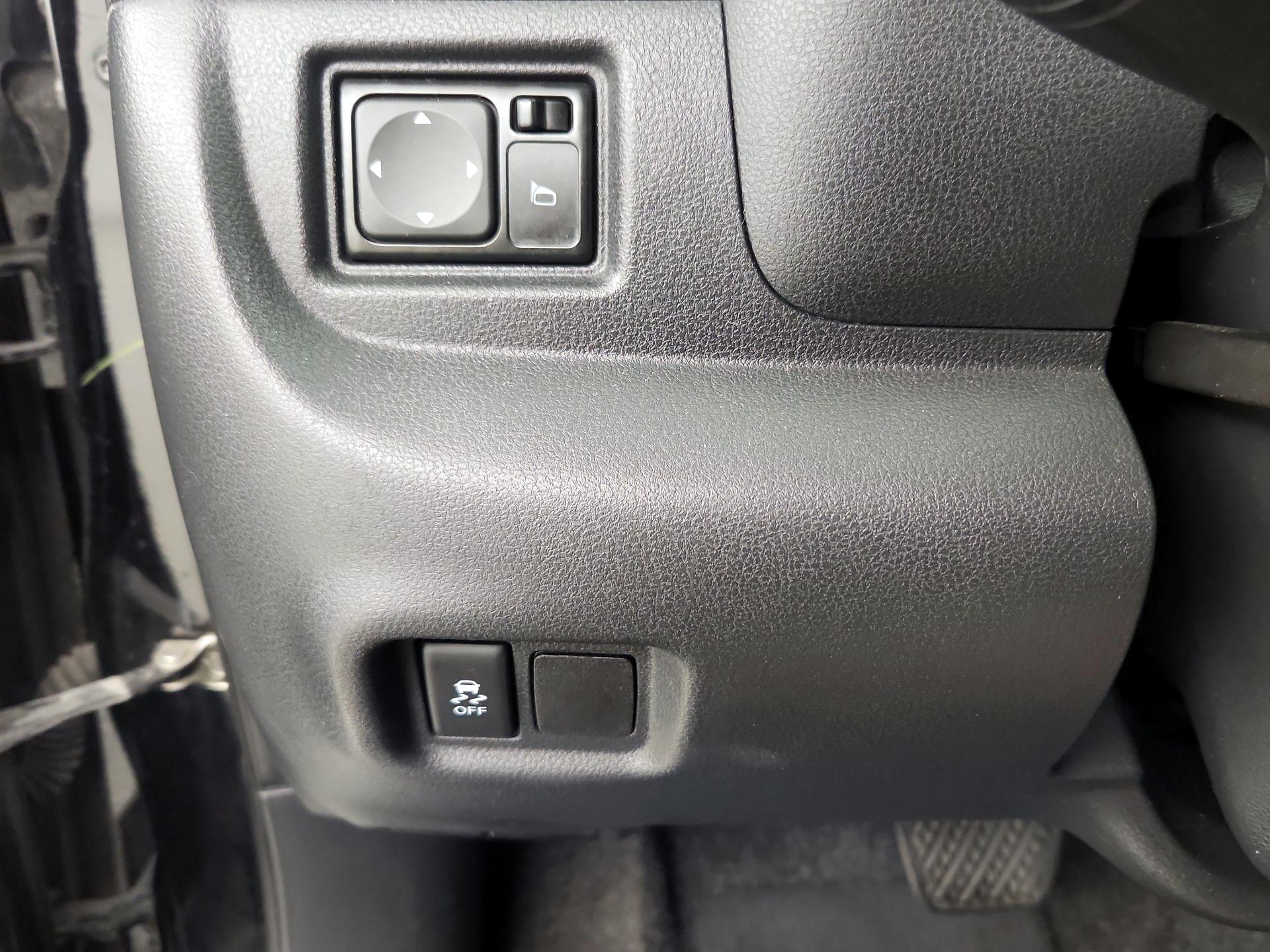 Thumbnail: 2016 Nissan Versa - 13