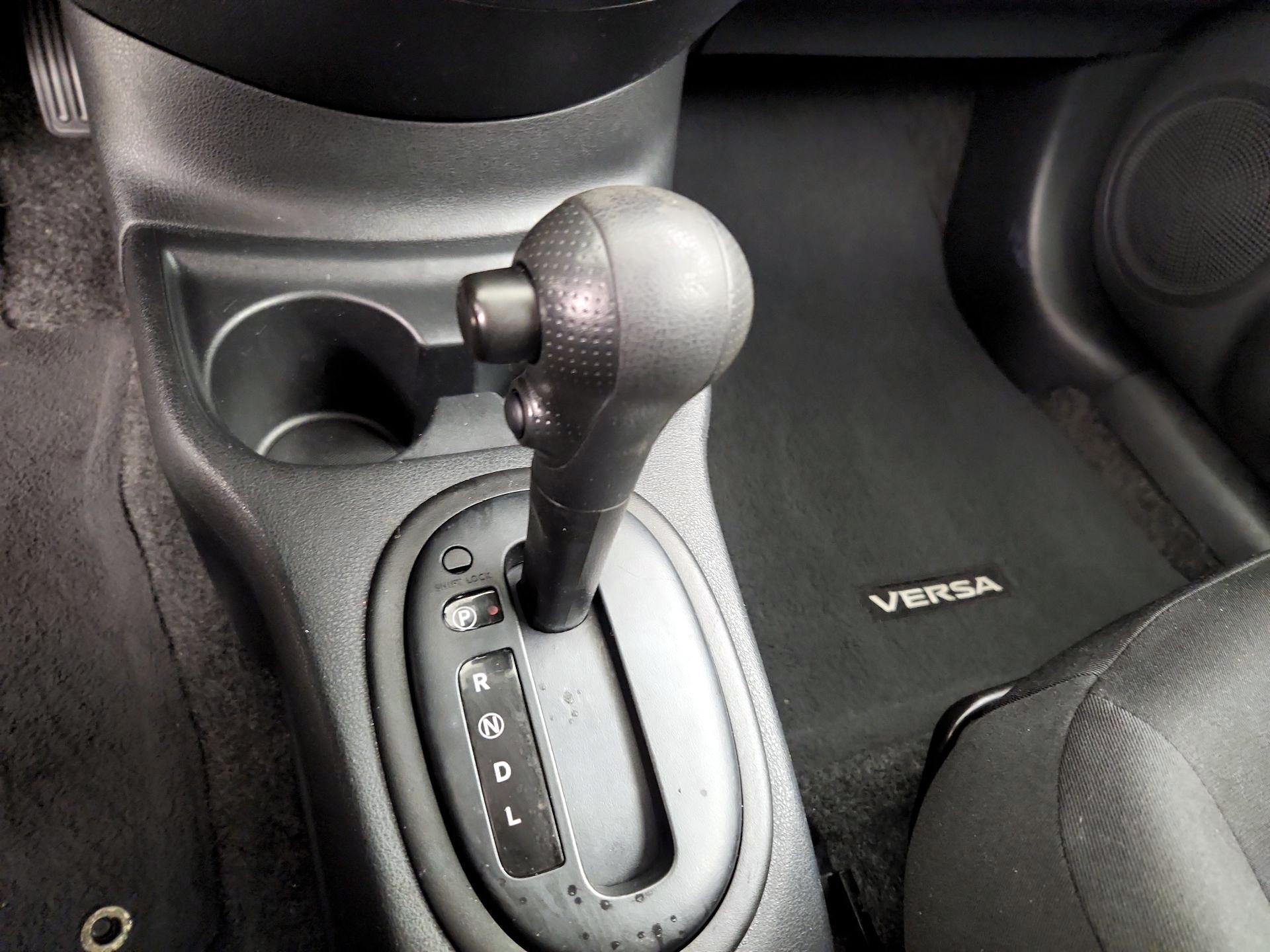 Thumbnail: 2016 Nissan Versa - 16