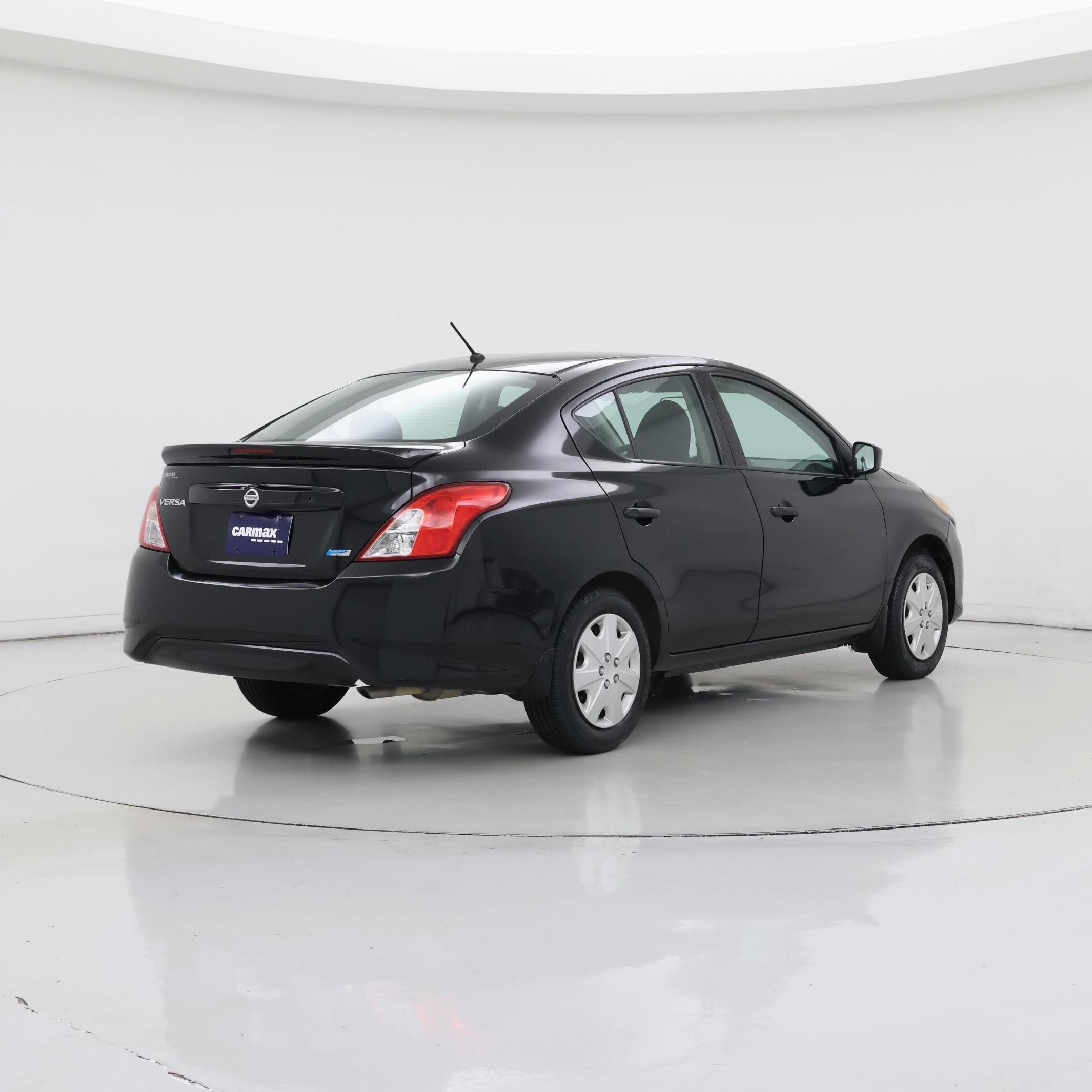 Thumbnail: 2016 Nissan Versa - 8