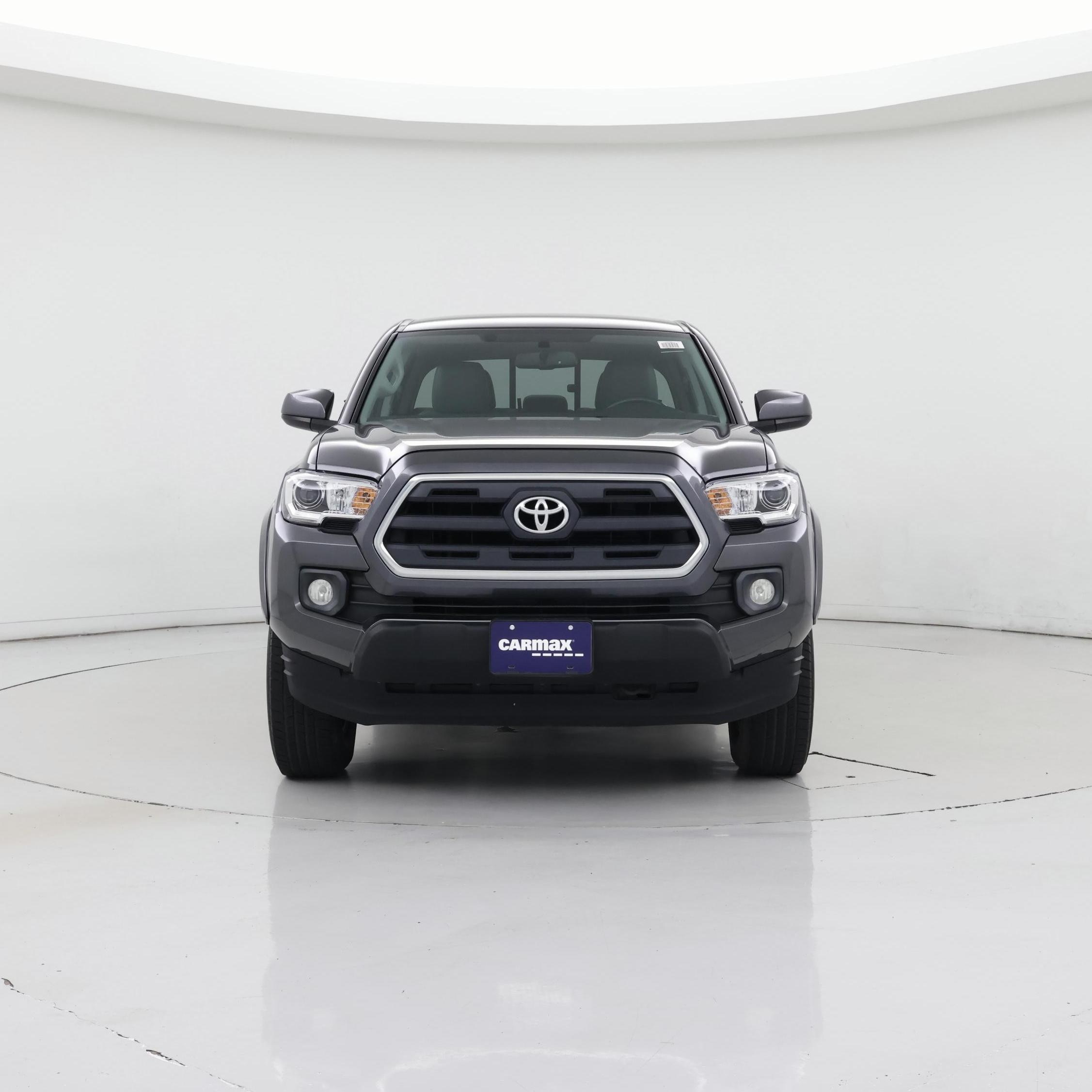 Thumbnail: 2017 Toyota Tacoma - 5