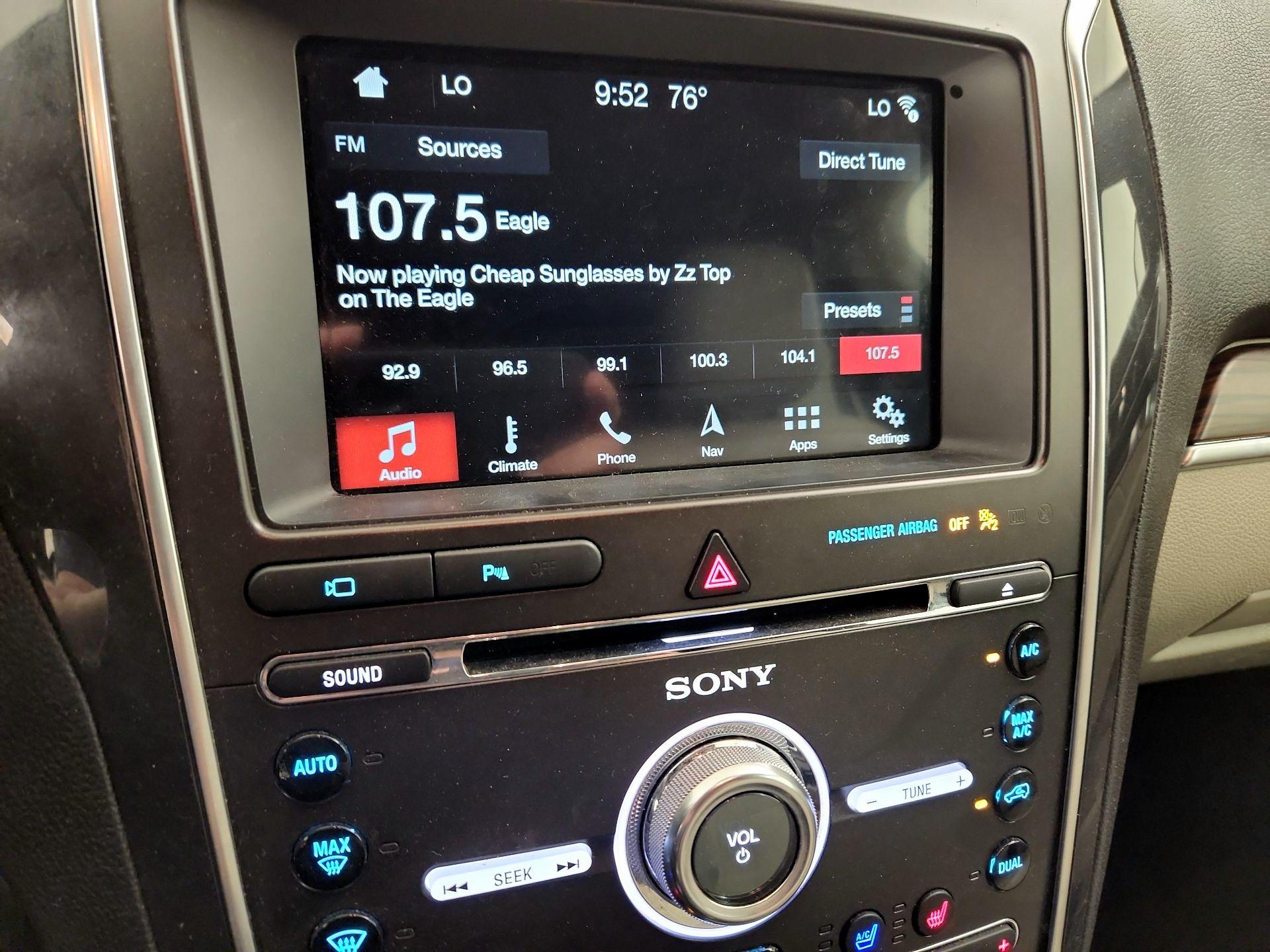 Thumbnail: 2018 Ford Explorer - 16